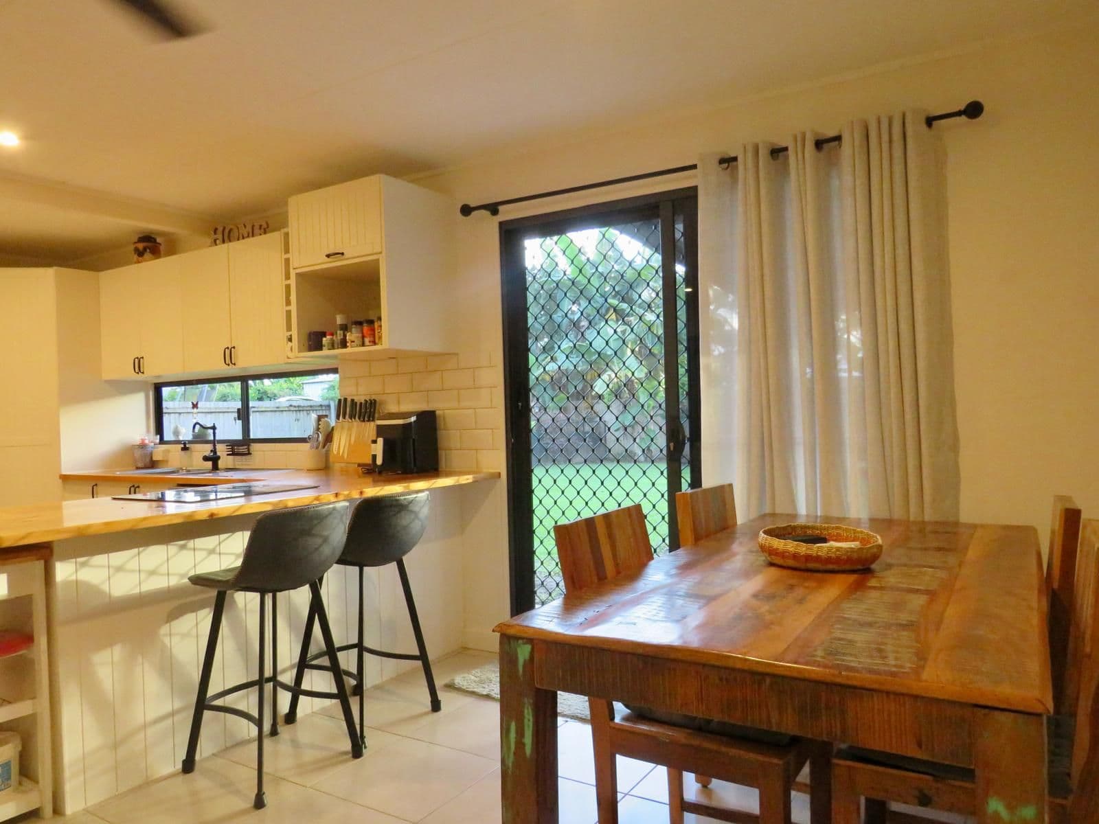 57 Hutchings Street, Bungalow QLD 4870, Bungalow - Thumbnail 4