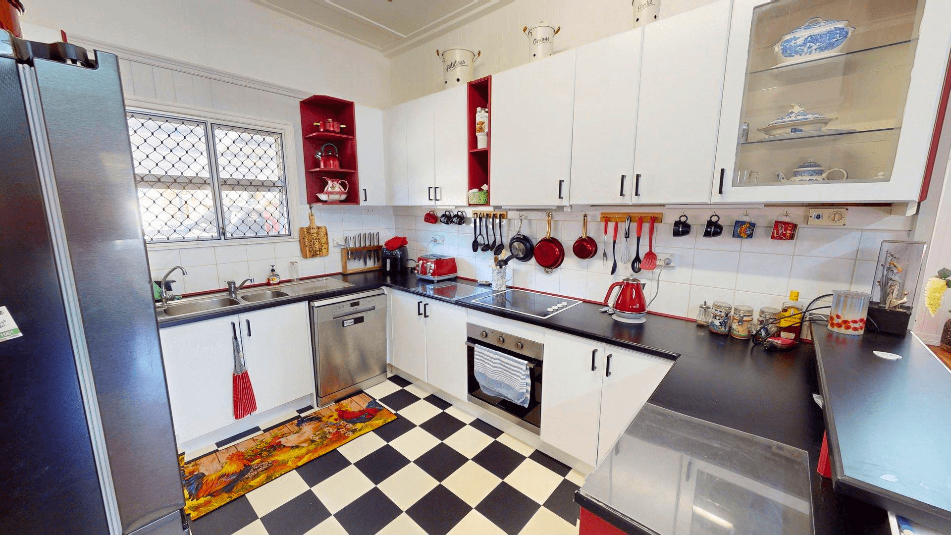 45 Warton Street, Gayndah QLD 4625, Gayndah - Thumbnail 2