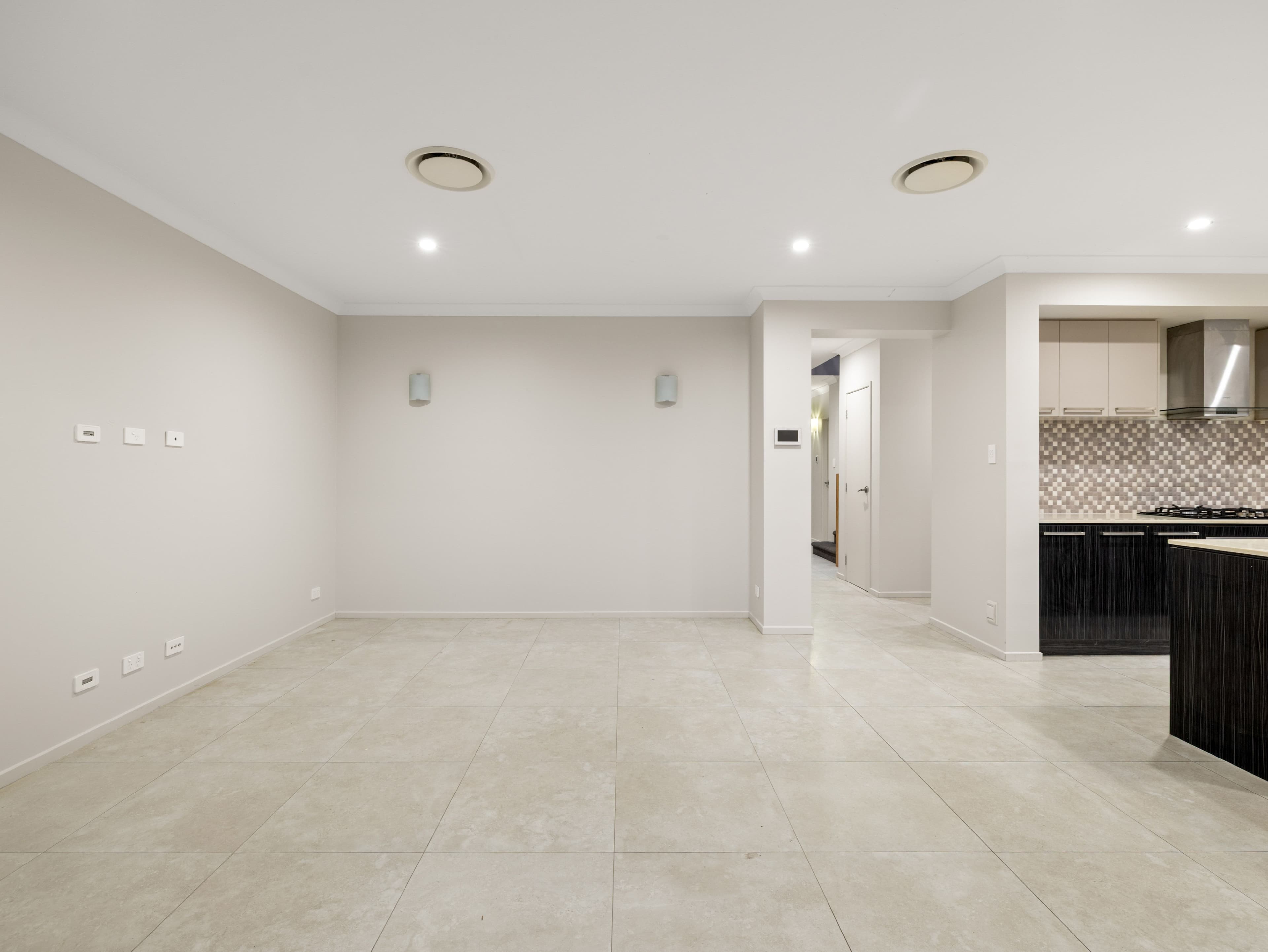 17 Korac Drive, Bellbird Park QLD 4300, Bellbird Park - Thumbnail 7