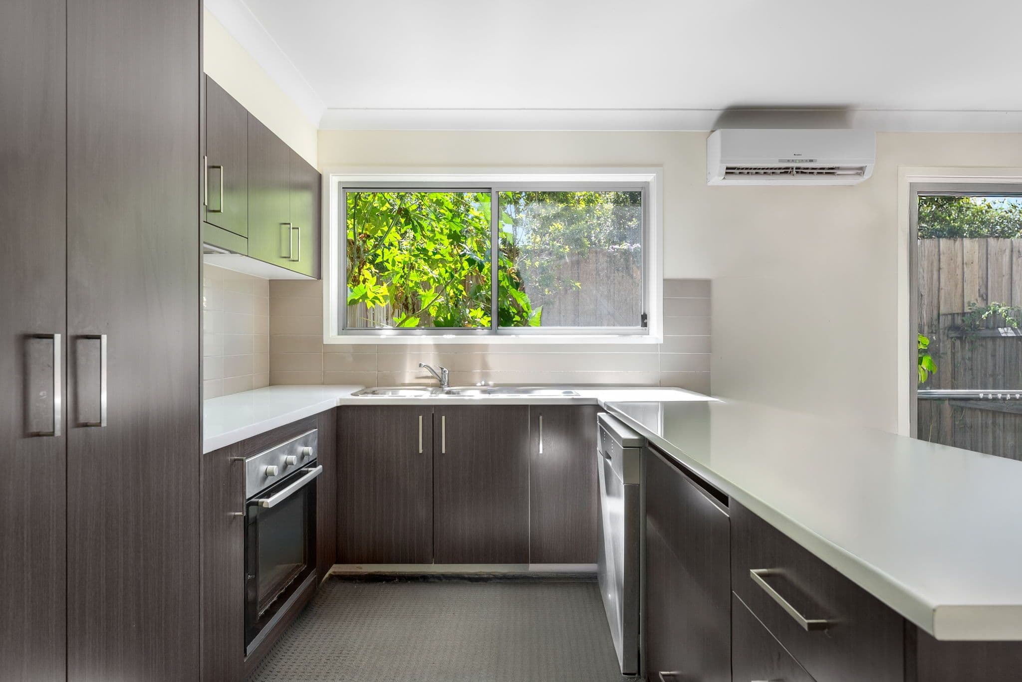 8/8 East Street, Kingston QLD 4114, Kingston - Thumbnail 4