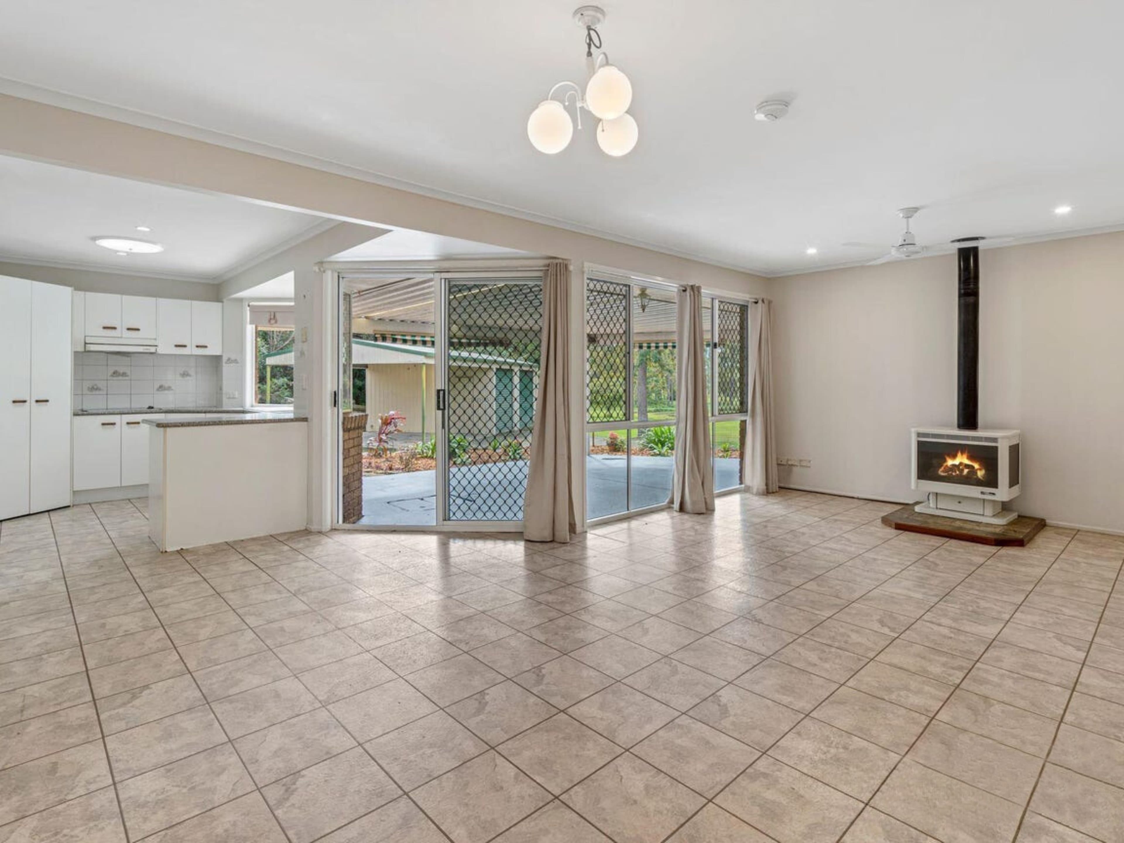 126 Mackney Road, Upper Caboolture QLD 4510, Upper Caboolture - Thumbnail 2