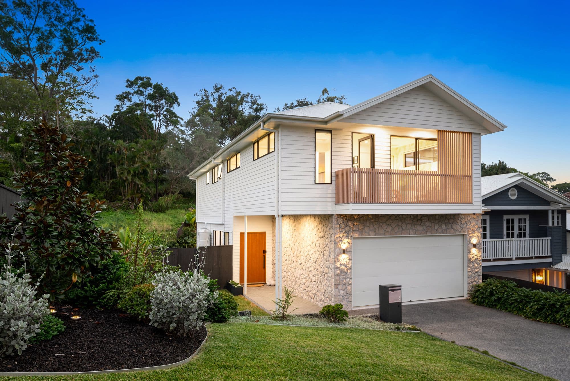 6 Hobart Avenue, Camp Hill QLD 4152, Camp Hill - Thumbnail 2
