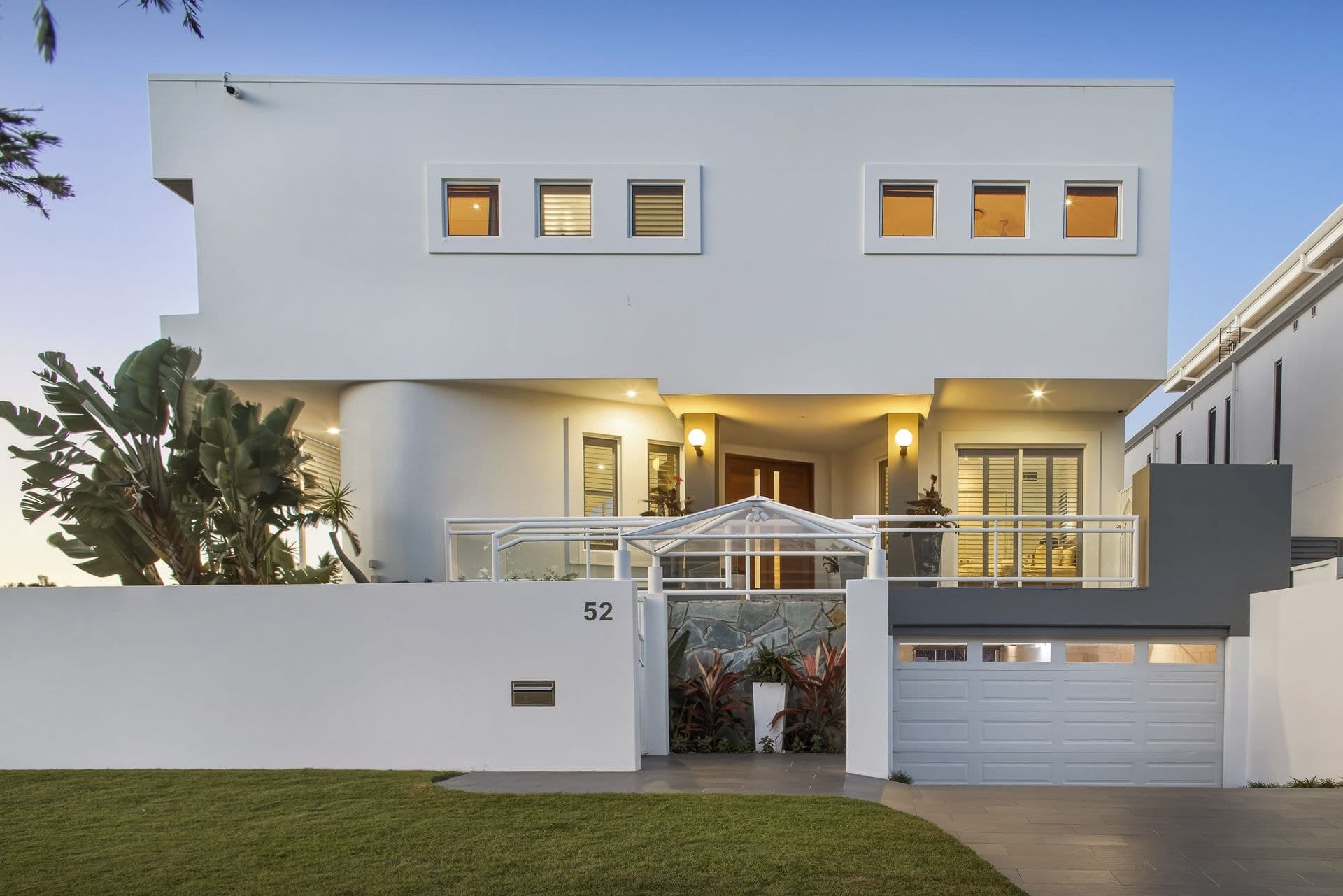 52 Clear Island Road, Broadbeach Waters QLD 4218, Broadbeach Waters - Thumbnail 6