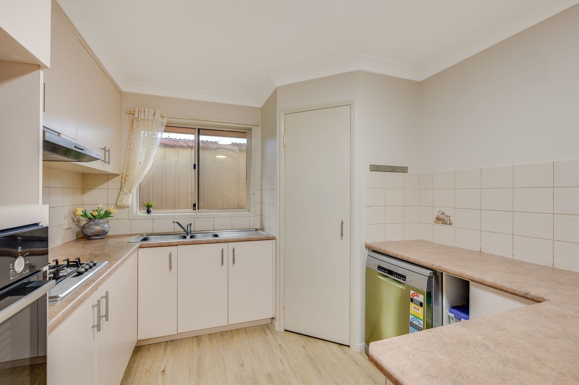 545 Greenwattle Street, Glenvale QLD 4350, Glenvale - Thumbnail 4
