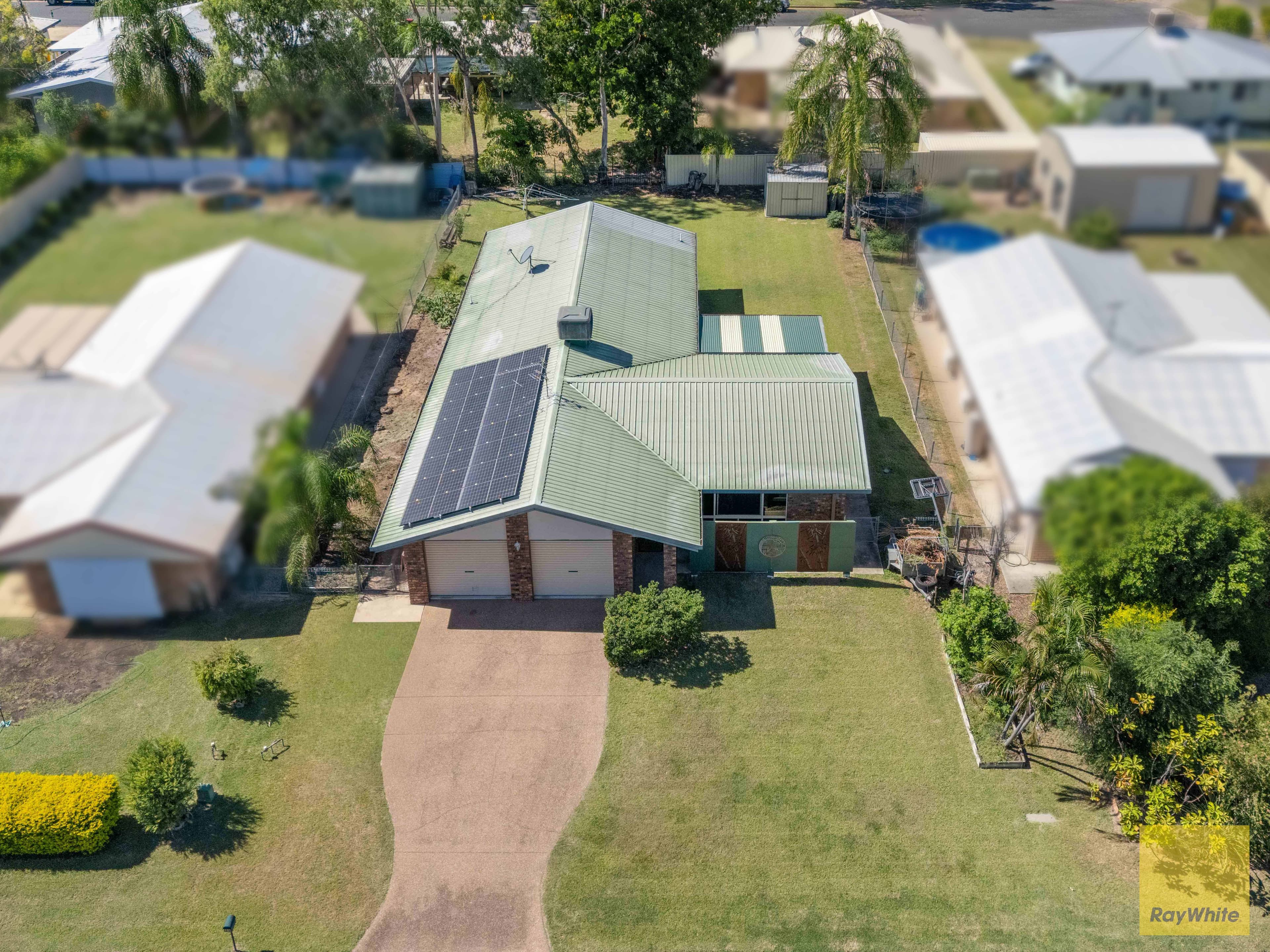 11 Louisa Court, Emerald QLD 4720, Emerald - Thumbnail 2