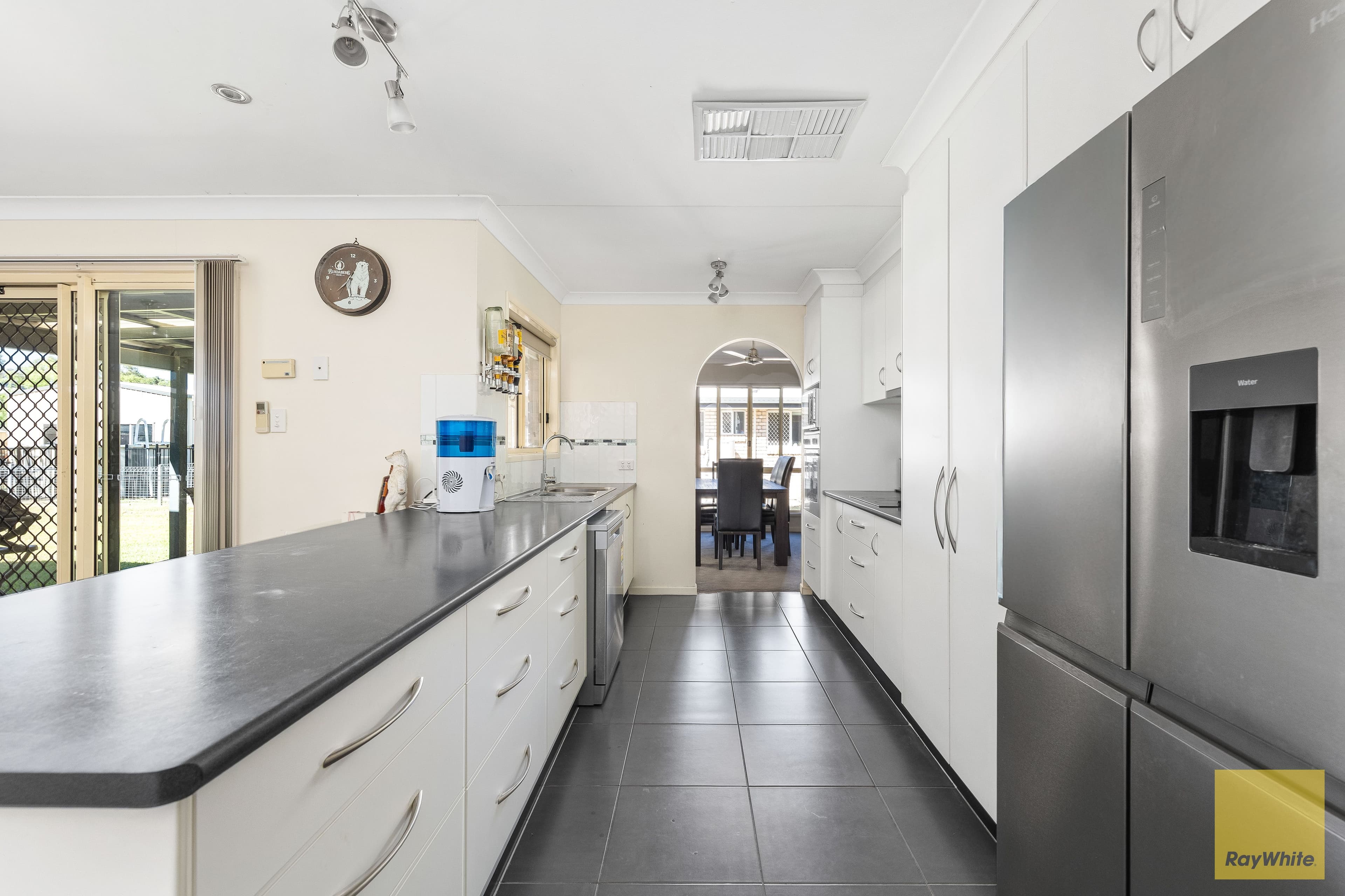 11 Louisa Court, Emerald QLD 4720, Emerald - Thumbnail 6