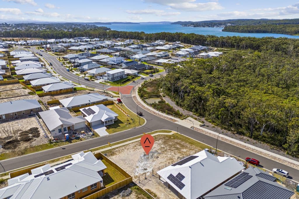 25 Yaguna Parade, Crangan Bay - Image 1