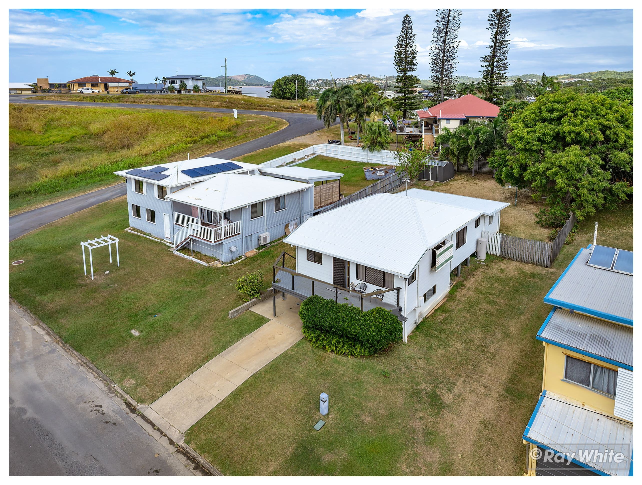 4 Davidson Street, Cooee Bay QLD 4703, Cooee Bay - Thumbnail 2