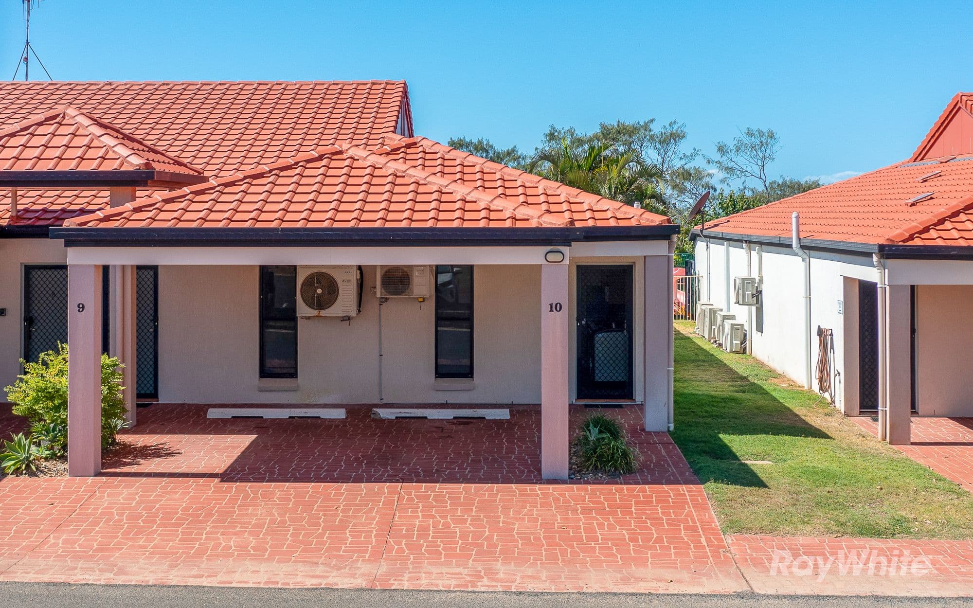 10/1 Pebble Beach Drive, Coral Cove QLD 4670, Coral Cove - Thumbnail 5