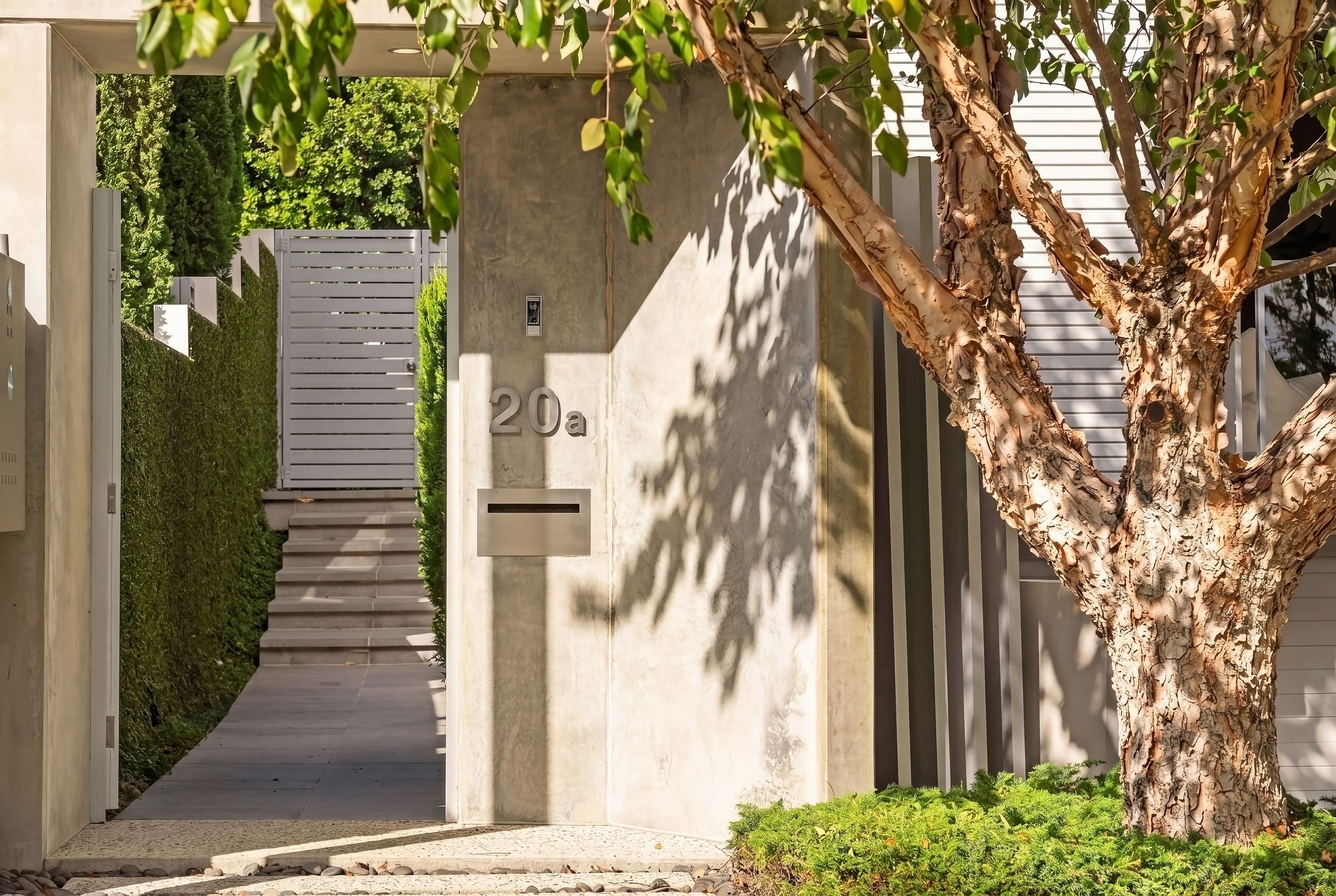 20A Drury Avenue, Southport QLD 4215, Southport - Image 1
