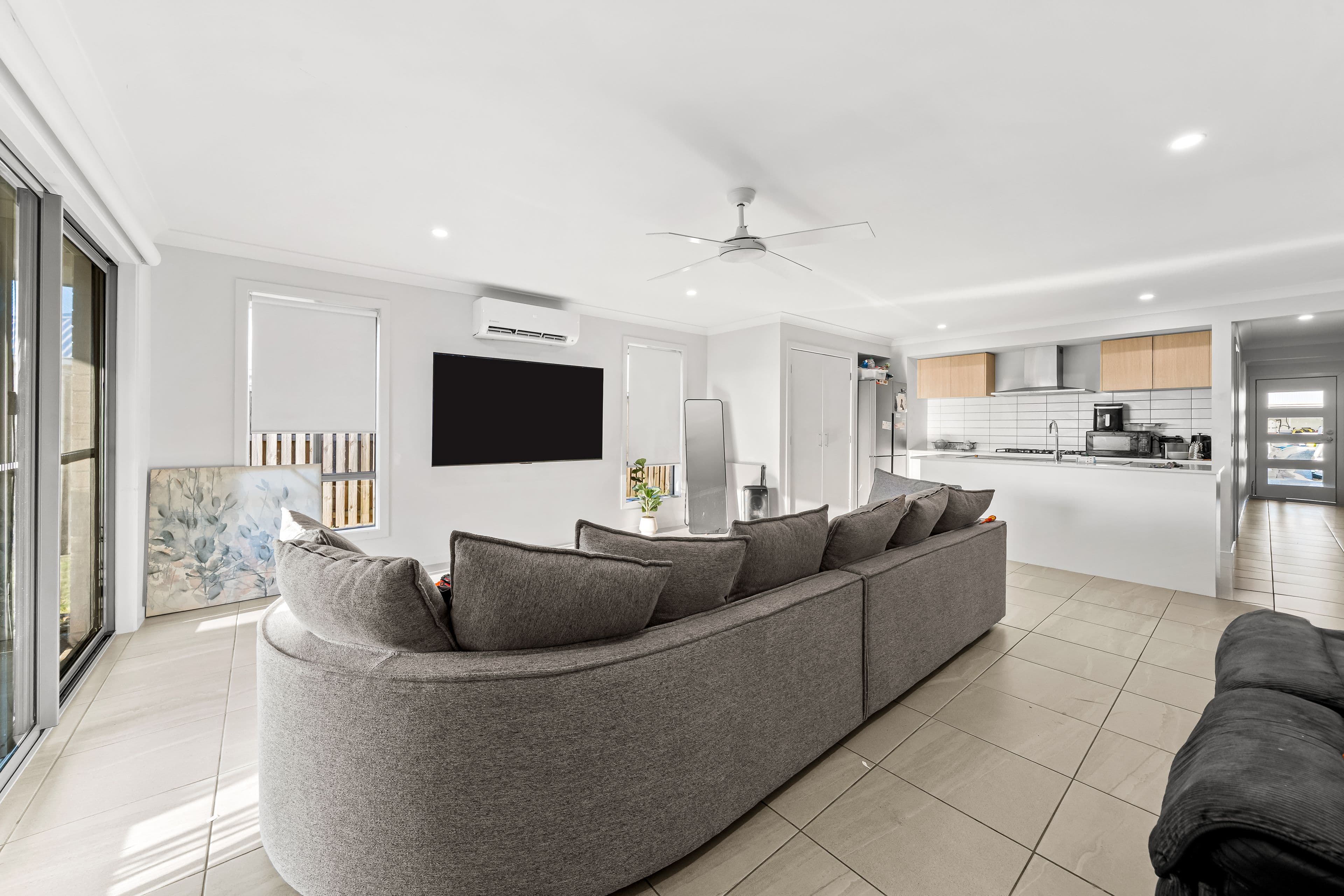 8 Chervil Drive, Greenbank QLD 4124, Greenbank - Thumbnail 8