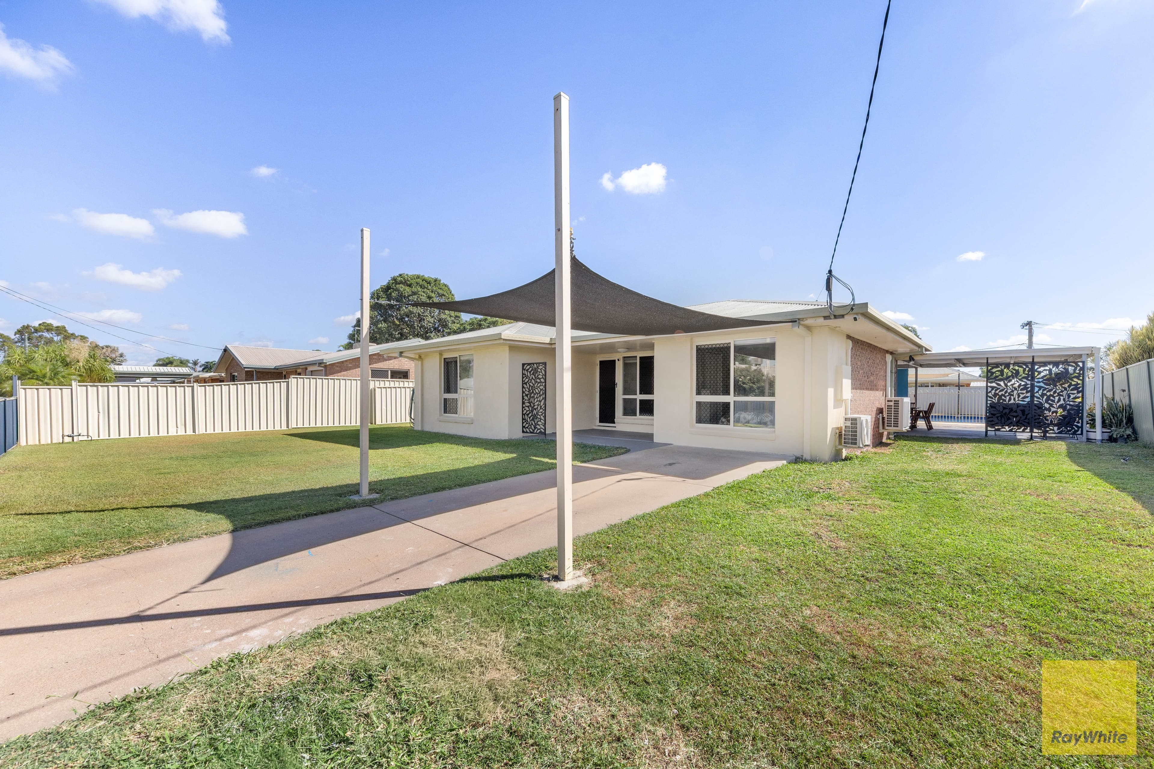 40 Jacqueline Drive, Emerald QLD 4720, Emerald - Thumbnail 3