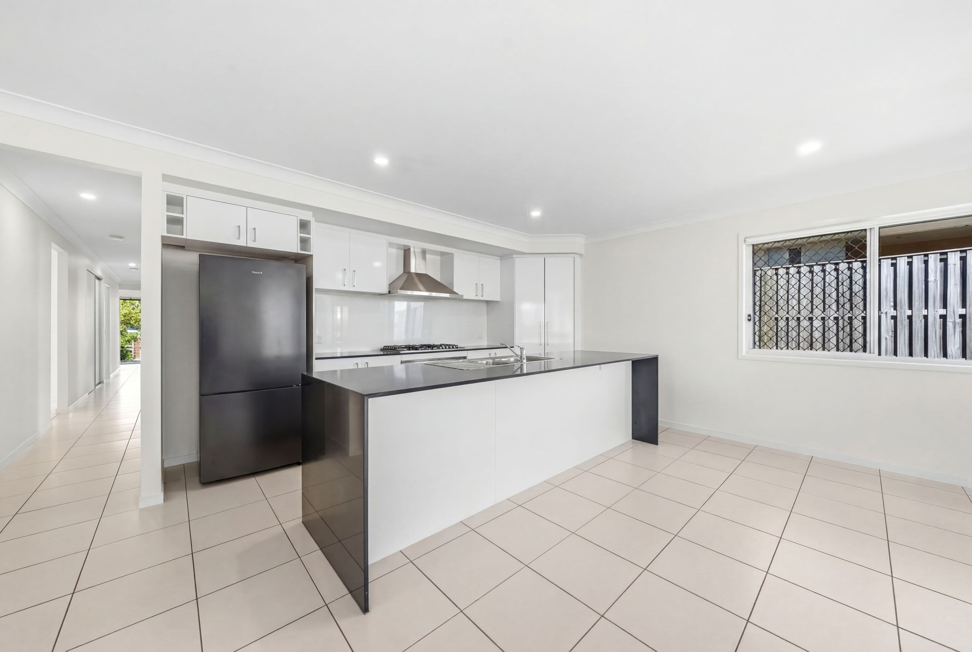 27 Bottle Brush Circuit, Coomera QLD 4209, Coomera - Thumbnail 5