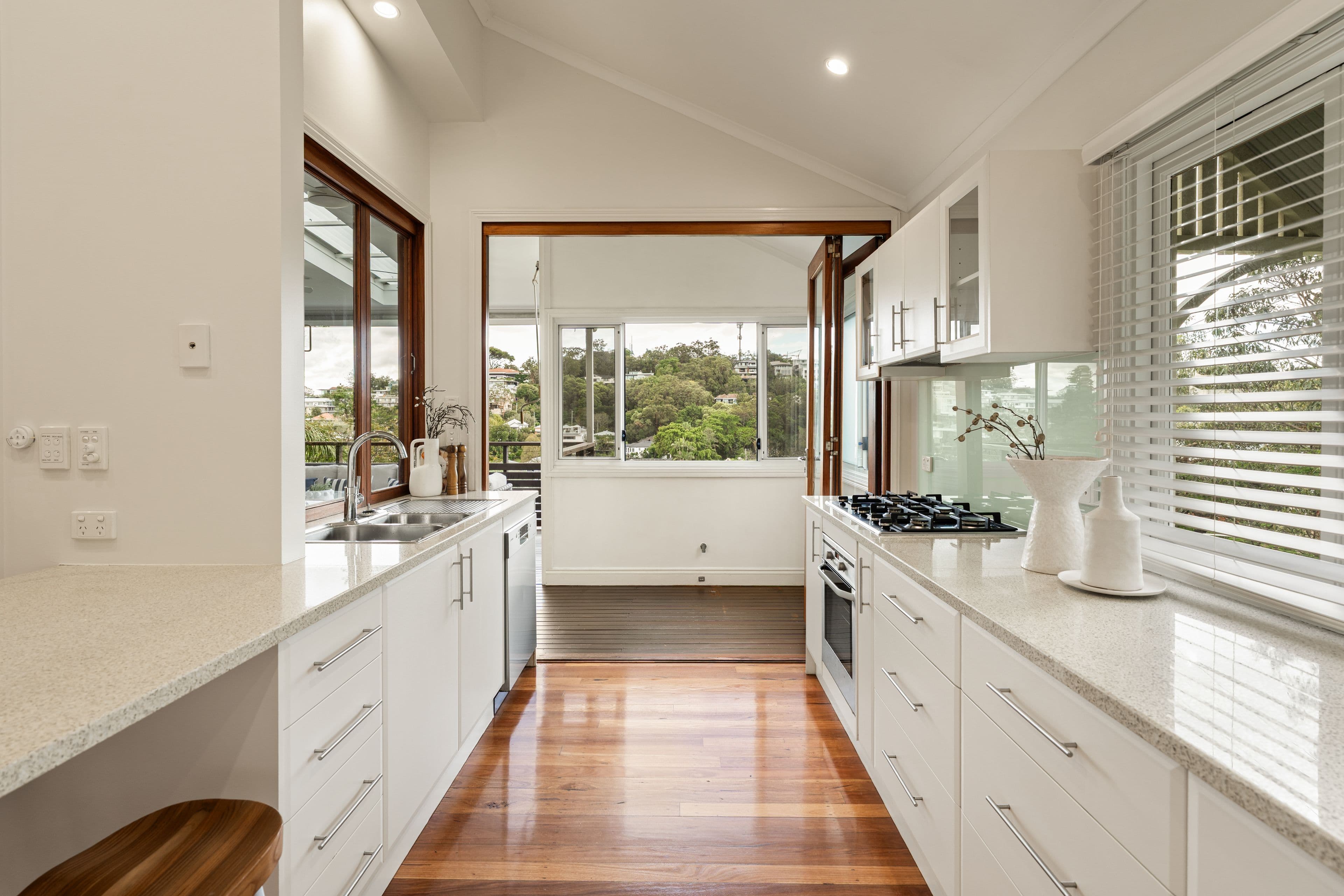 48 Queens Road, Hamilton QLD 4007, Hamilton - Thumbnail 7