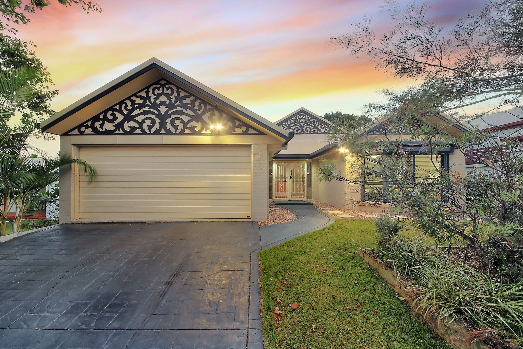 8 Weyba Close, Forest Lake QLD 4078, Forest Lake - Thumbnail 2