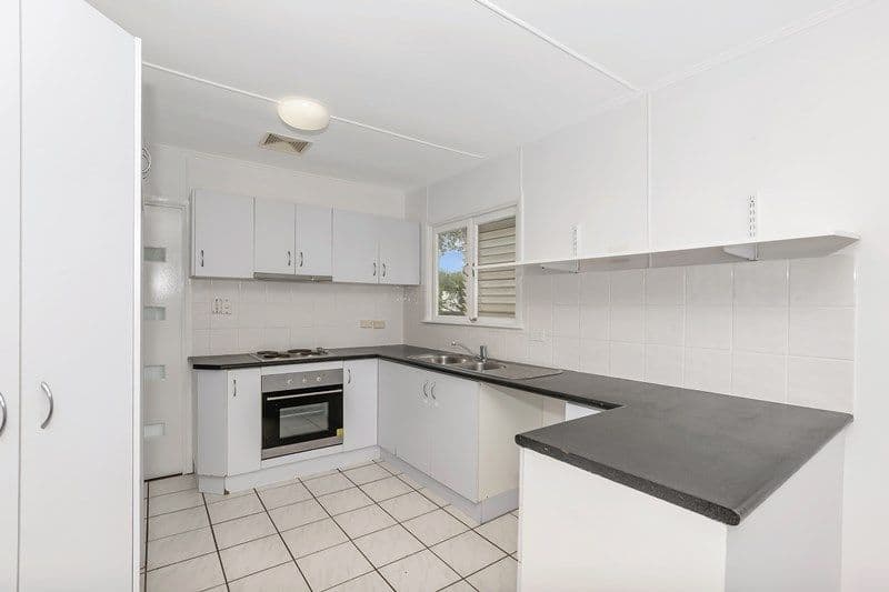 22 Laburnum Street, Cranbrook QLD 4814, Cranbrook - Thumbnail 2