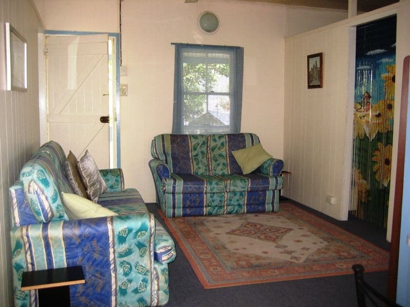 8 Second Avenue, Somerset Dam QLD 4312, Somerset Dam - Thumbnail 5