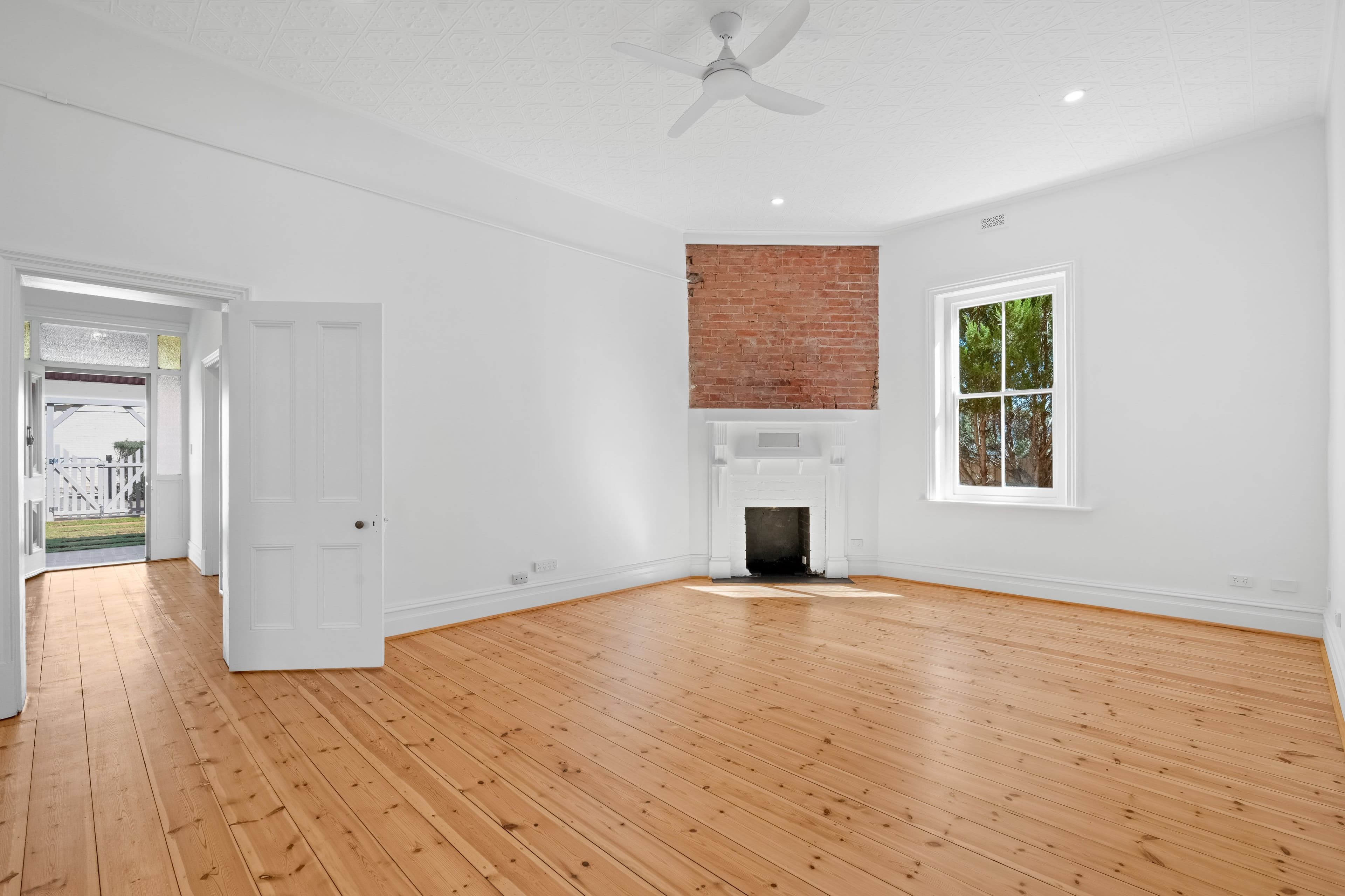 11 Markland Street, Milang SA 5256, Milang - Thumbnail 2
