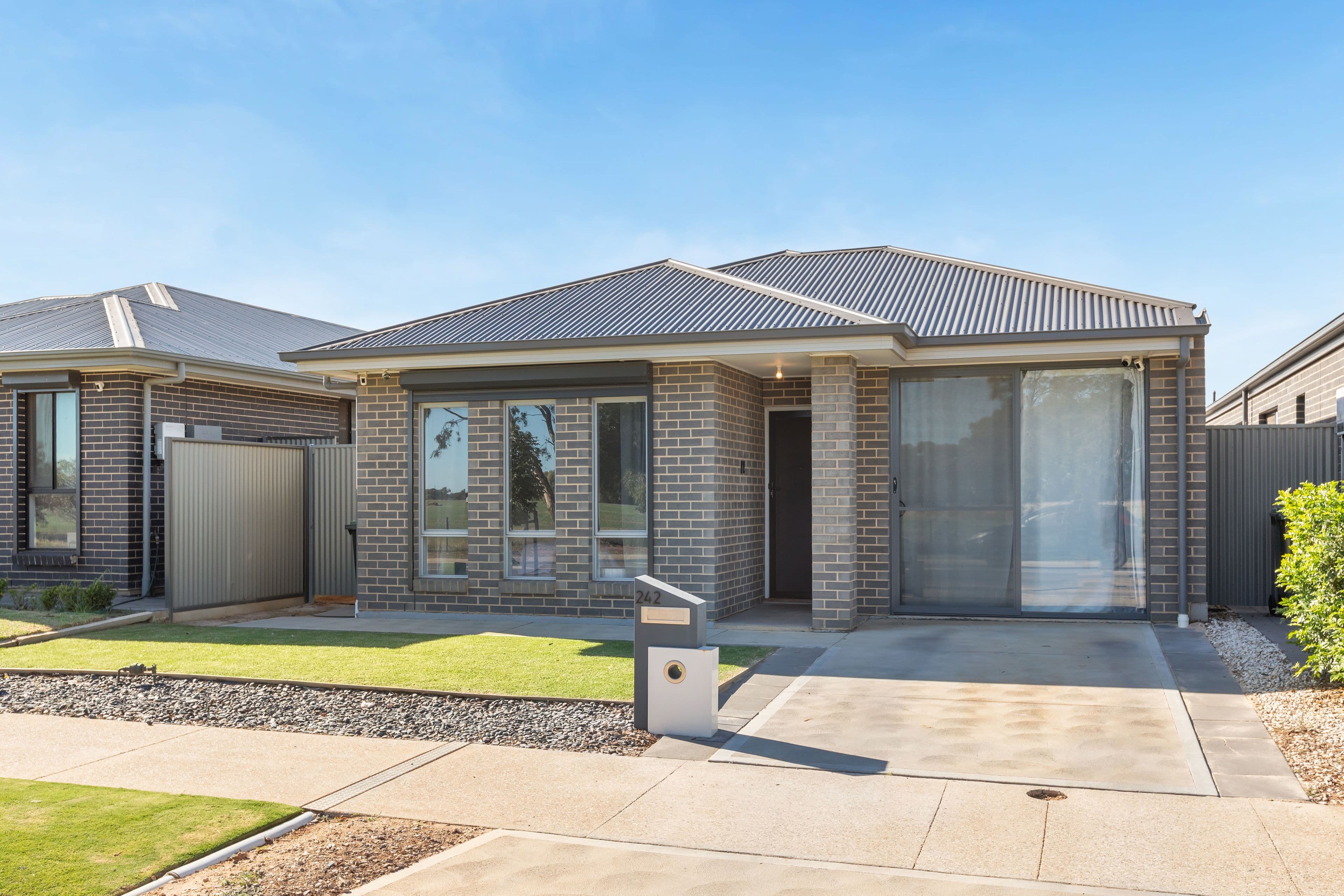 242 Petherton Road, Andrews Farm SA 5114, Andrews Farm - Thumbnail 2