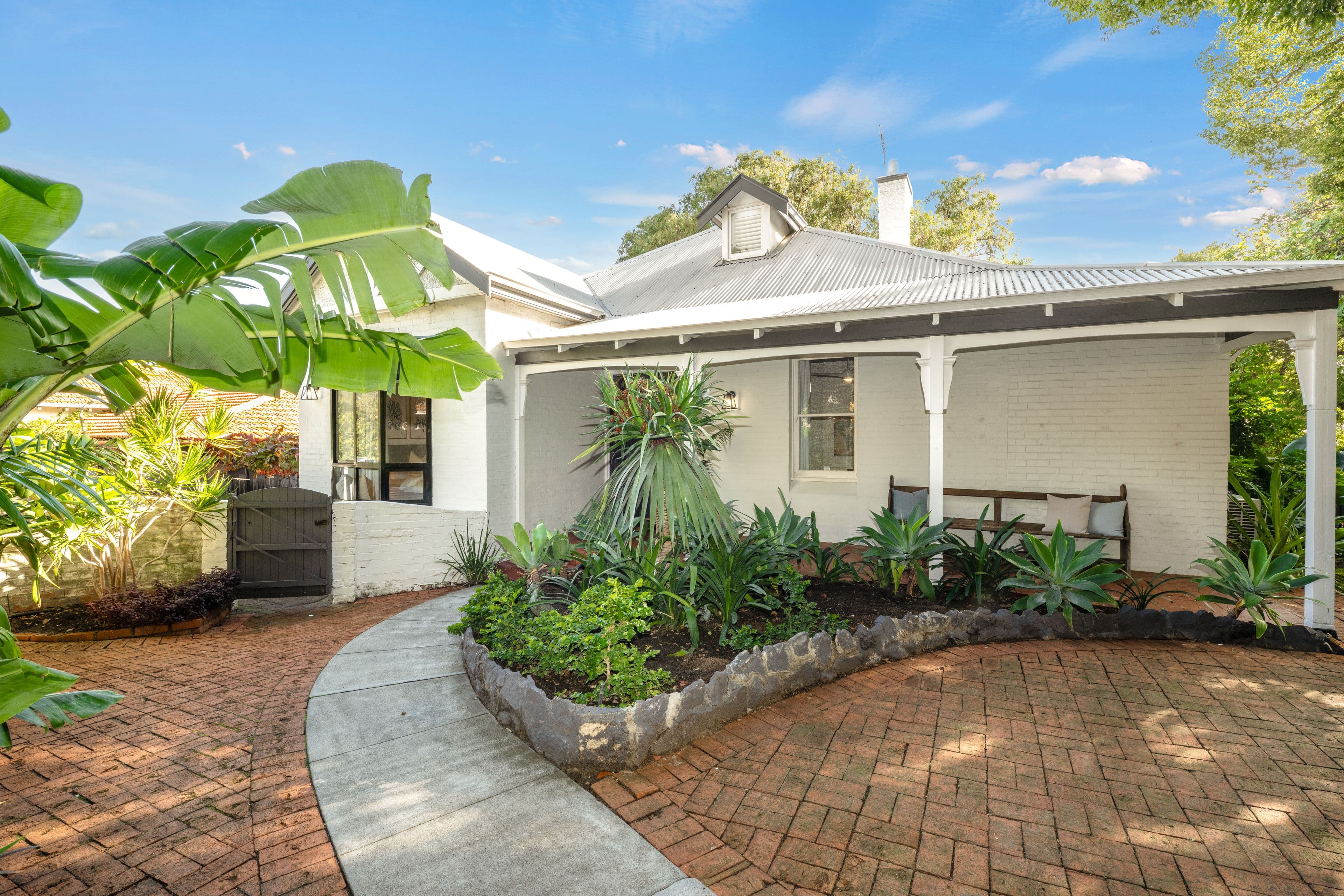 17 Mann Street, Cottesloe WA 6011, Cottesloe - Image 1