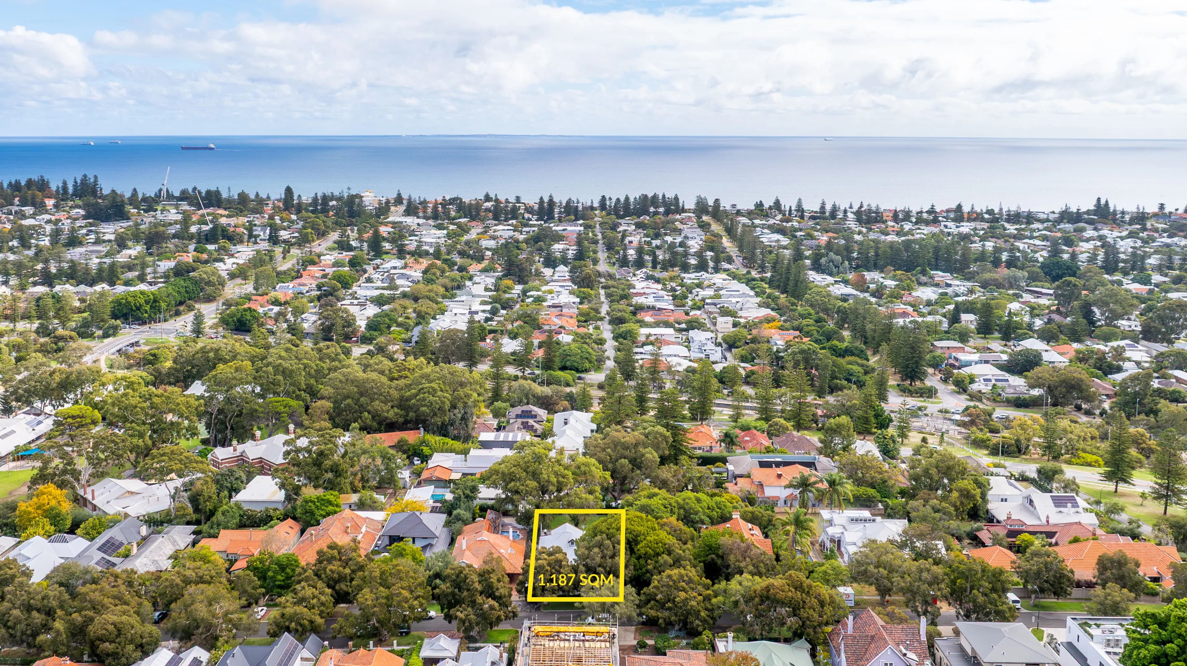 17 Mann Street, Cottesloe WA 6011, Cottesloe - Thumbnail 2