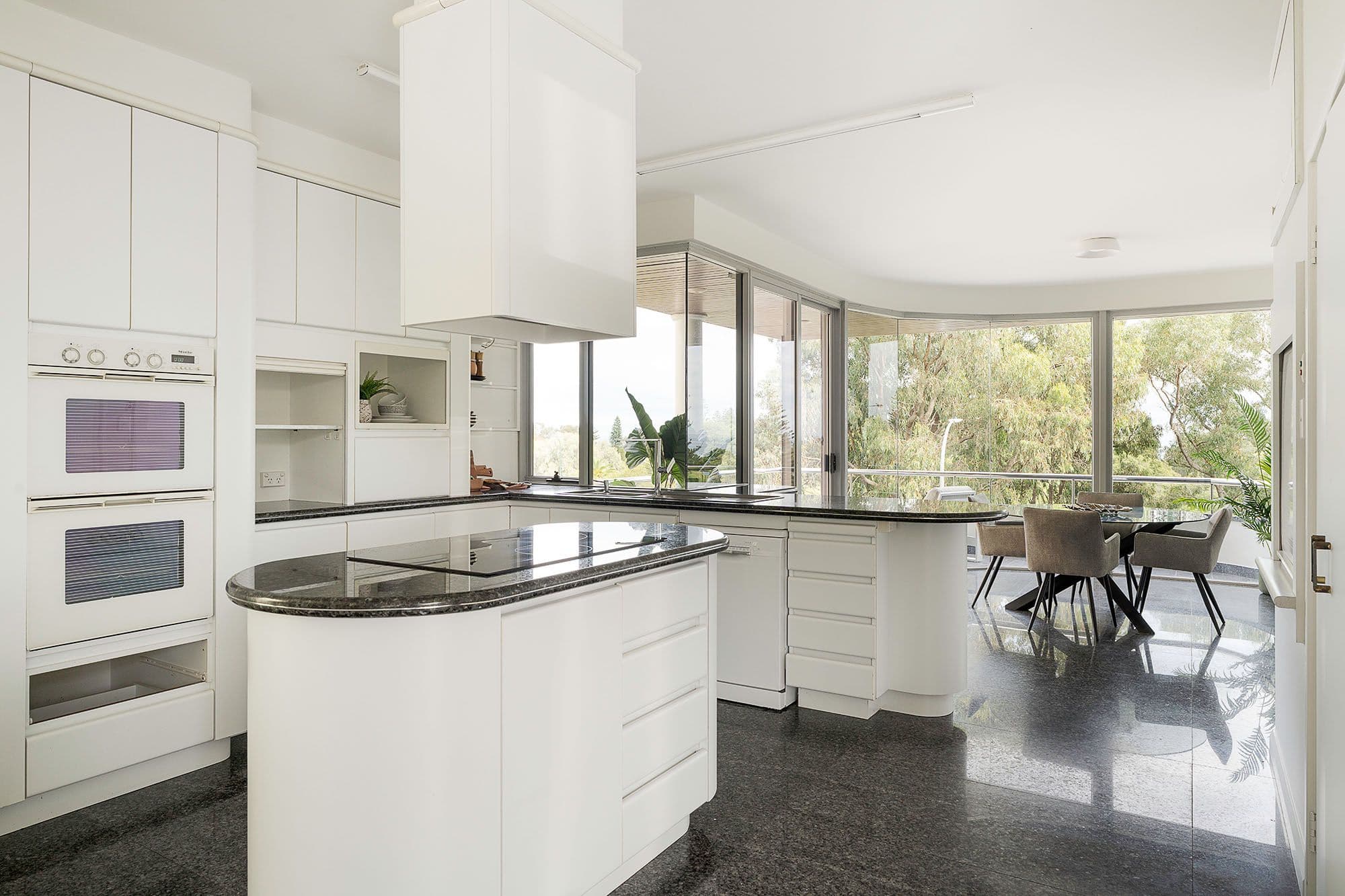 20 Yaringa Way, City Beach WA 6015, City Beach - Thumbnail 2
