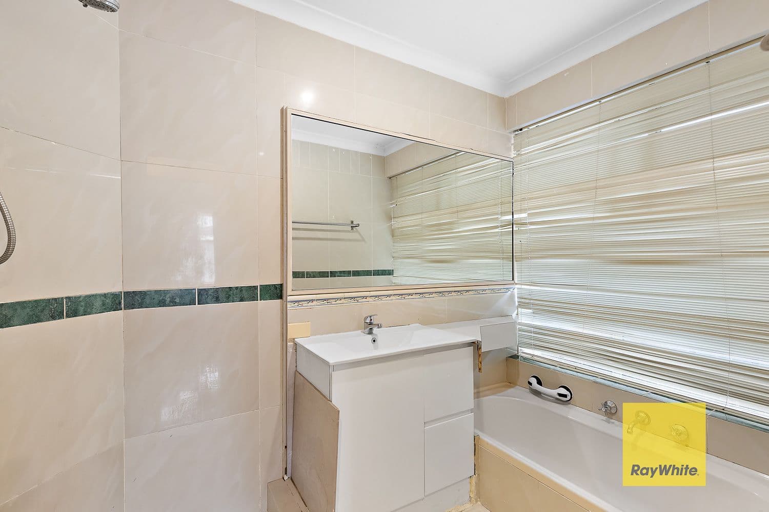 197 Warton Road, Thornlie WA 6108, Thornlie - Thumbnail 8