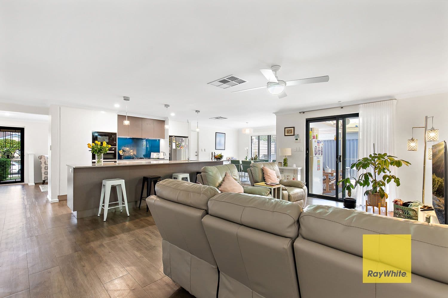 13 Karri Way, Thornlie WA 6108, Thornlie - Thumbnail 4