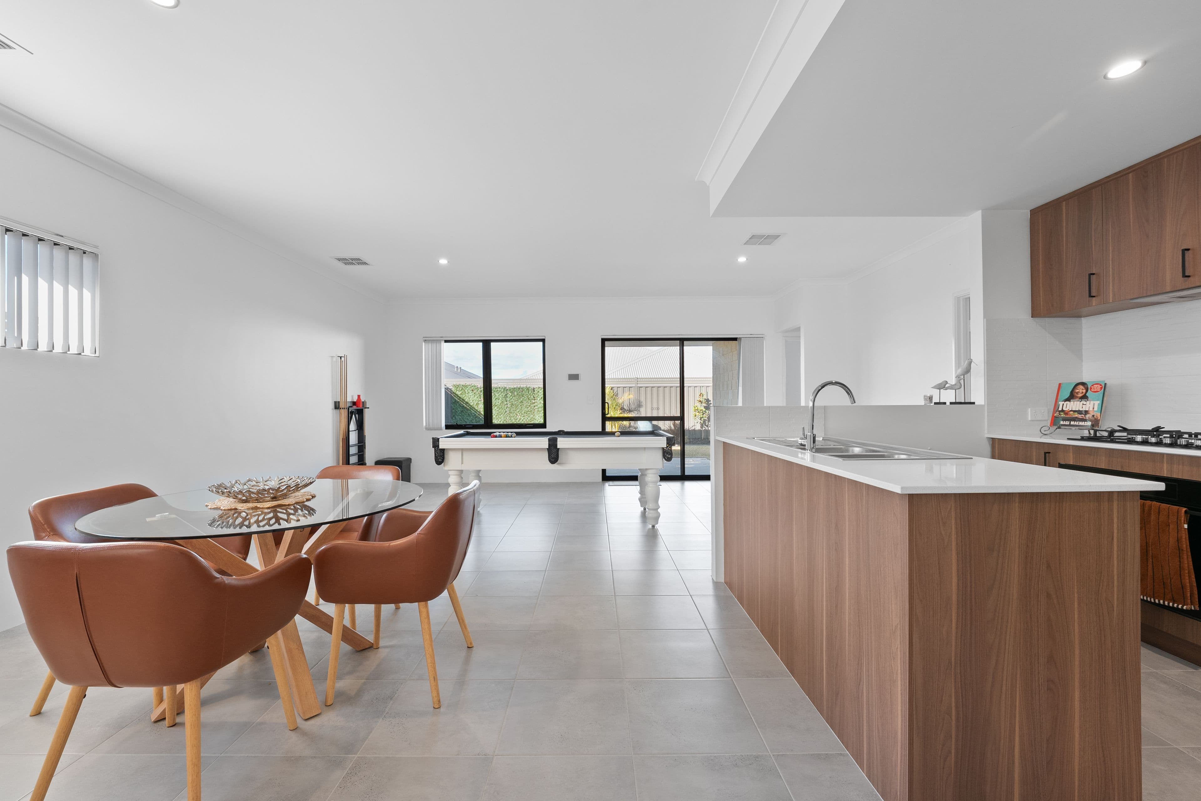 6 Tablelands Drive, Baldivis WA 6171, Baldivis - Thumbnail 2