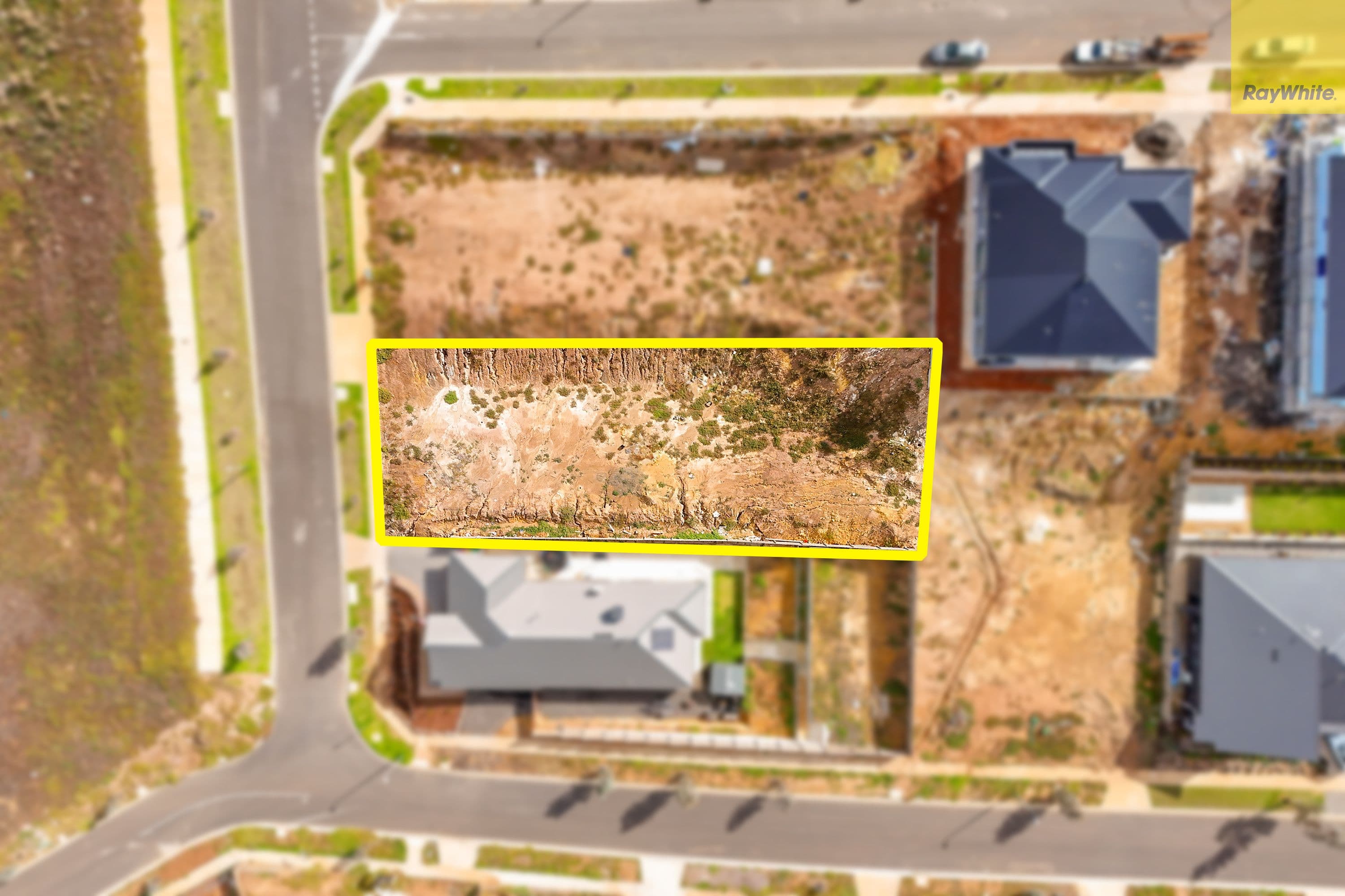 17 Balgowan Crescent, Bacchus Marsh VIC 3340, Bacchus Marsh - Thumbnail 2