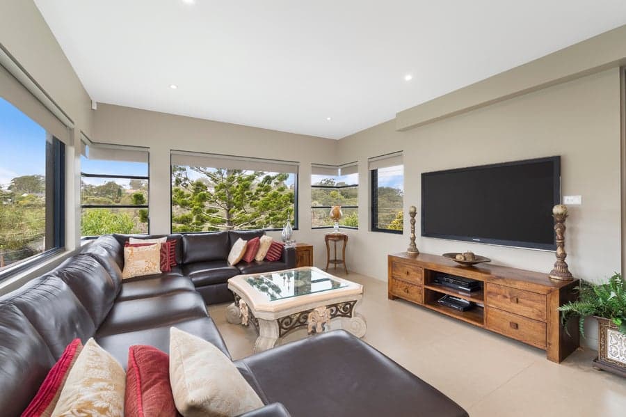 83 North West Arm Road, Gymea - Thumbnail 3