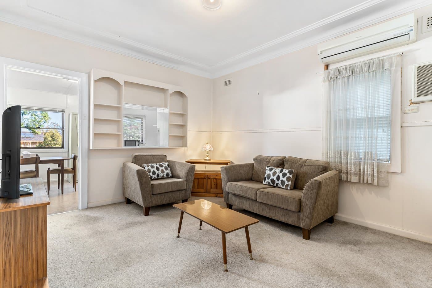 14 Curtis Avenue, Taren Point - Thumbnail 3