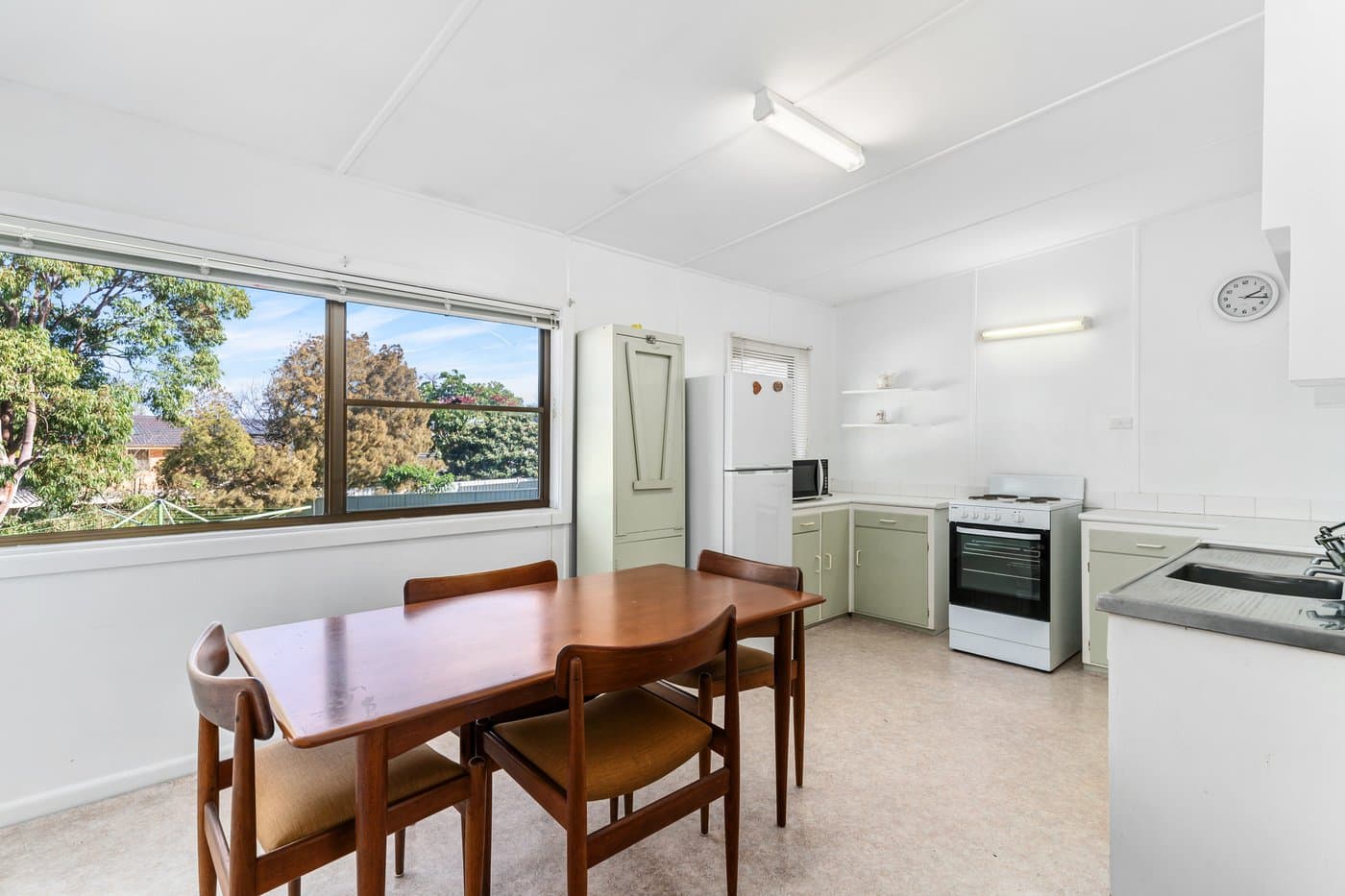14 Curtis Avenue, Taren Point - Thumbnail 4