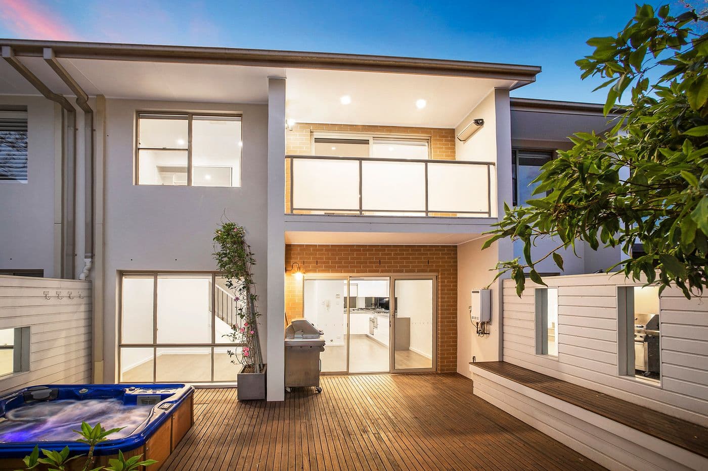6/20-22 High Street, Caringbah - Image 1