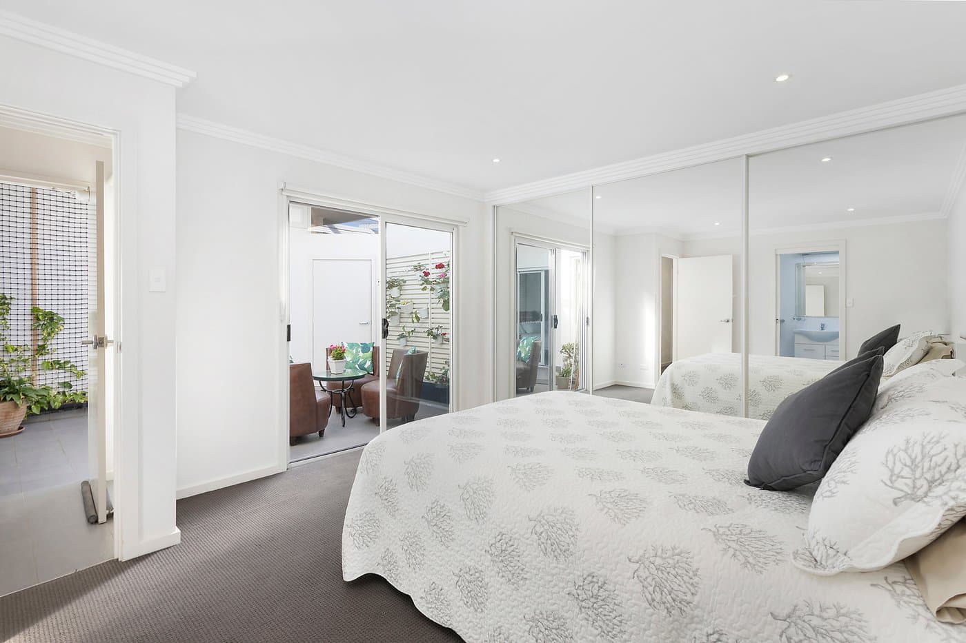 2/1337 Princes Highway, Heathcote - Thumbnail 3
