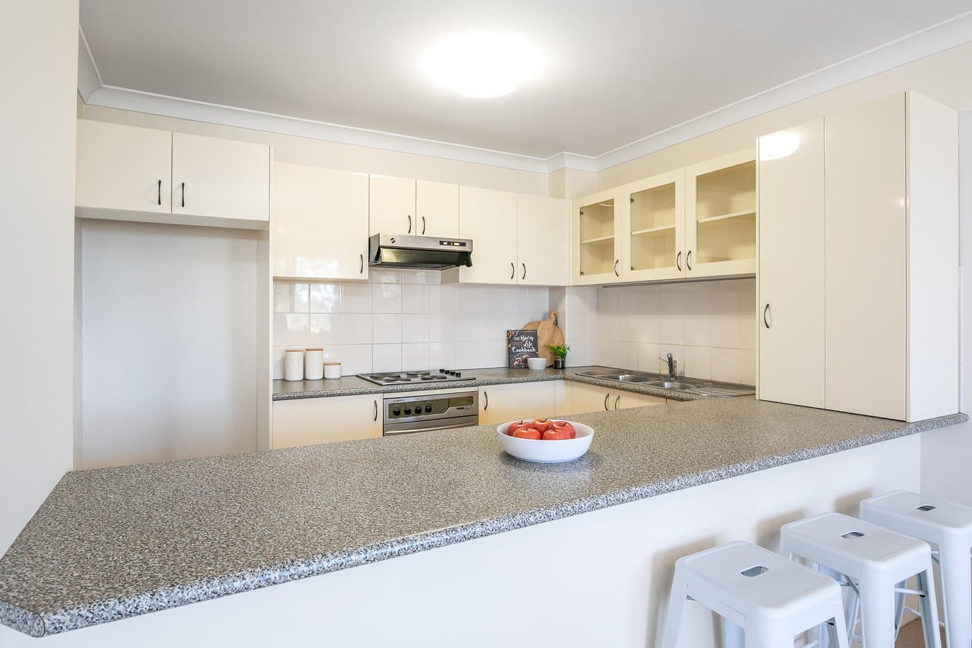 10/9-13 Clubb Crescent, Miranda - Thumbnail 2