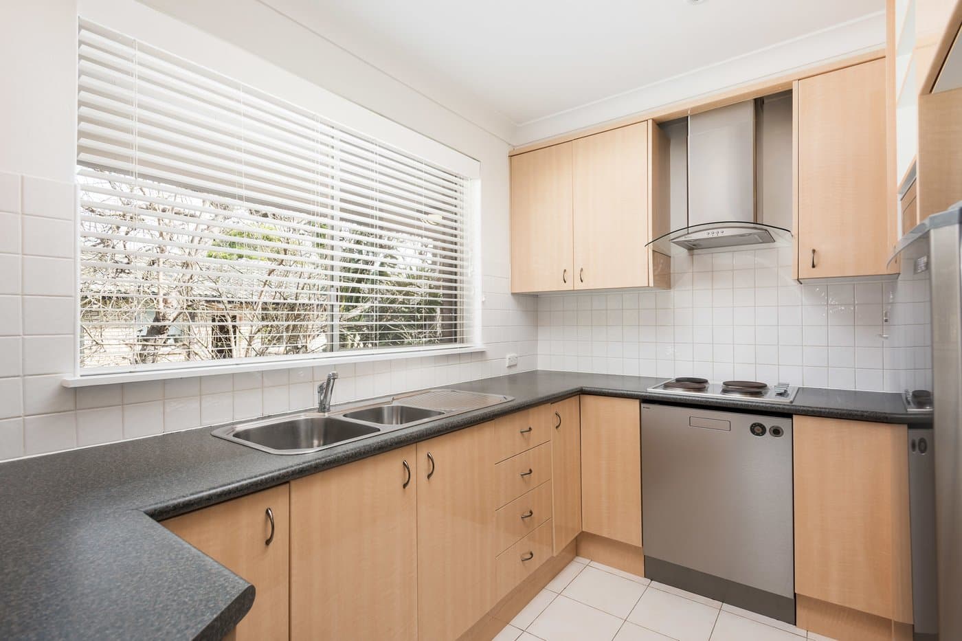 8/68 Kurnell Road, Cronulla - Thumbnail 2