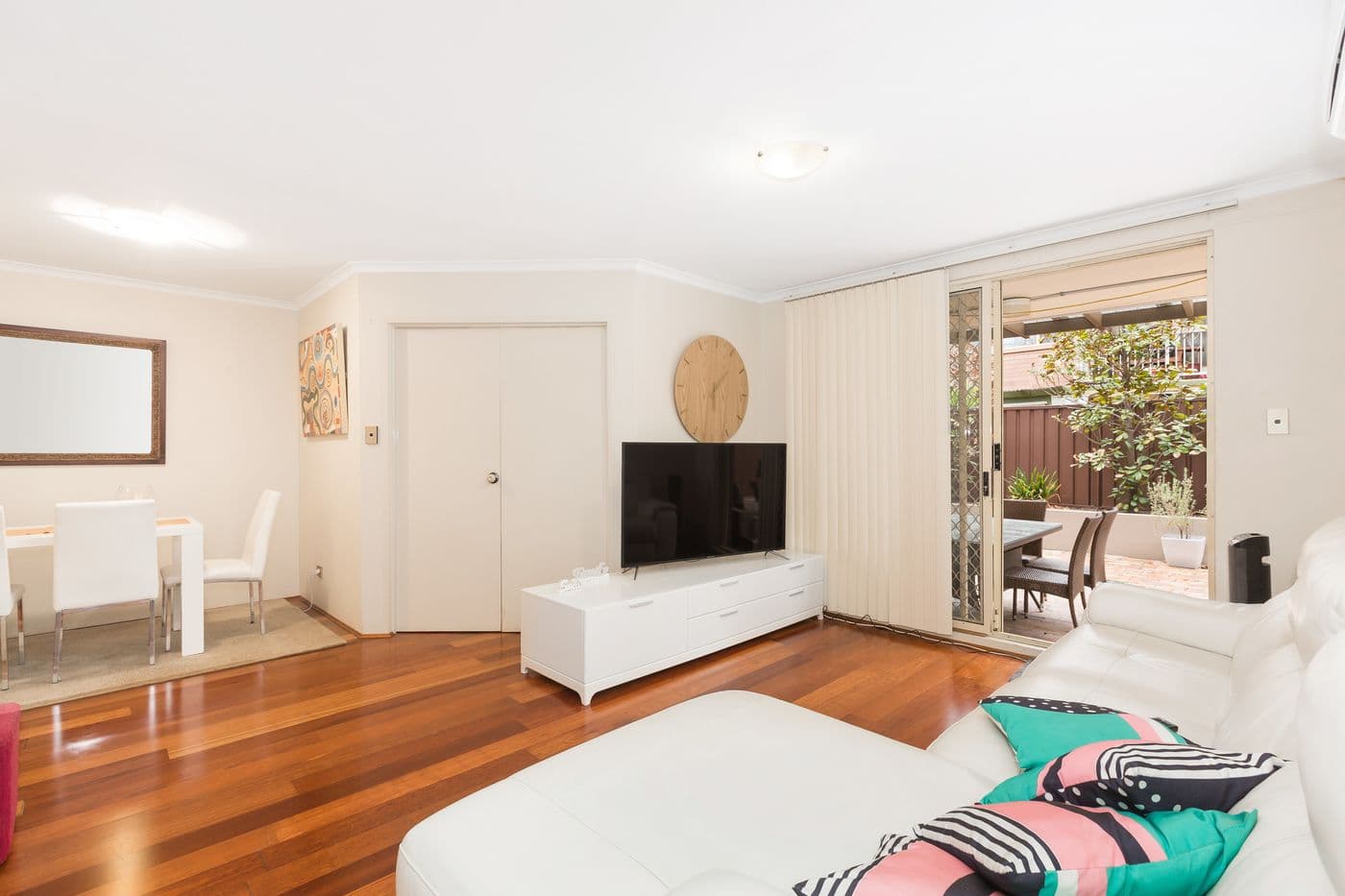 61/1 Ramu Close, Sylvania Waters - Image 1
