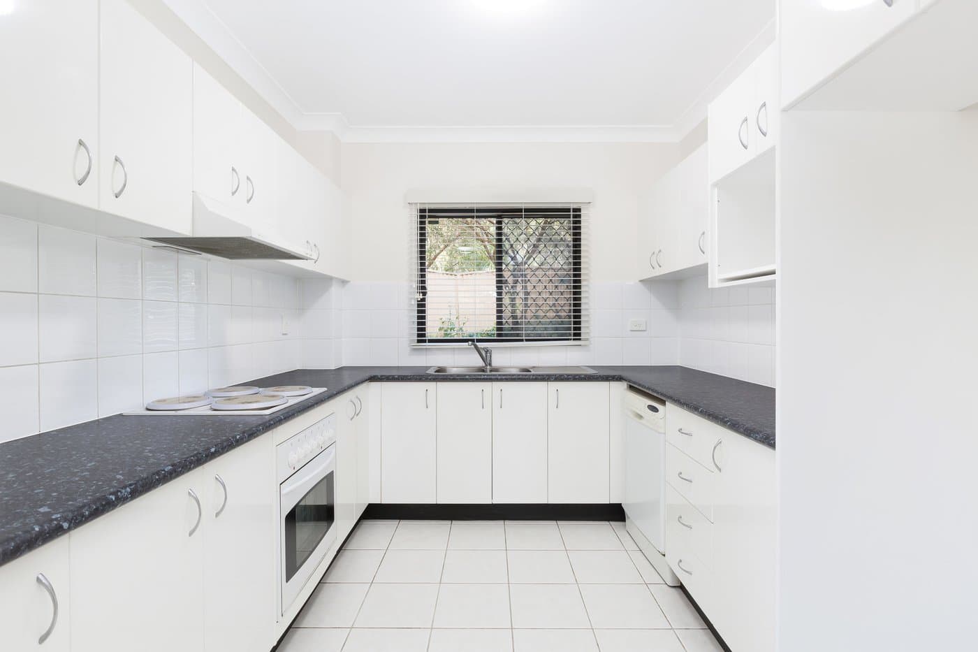 26/16-26 Park Street, Sutherland - Thumbnail 2