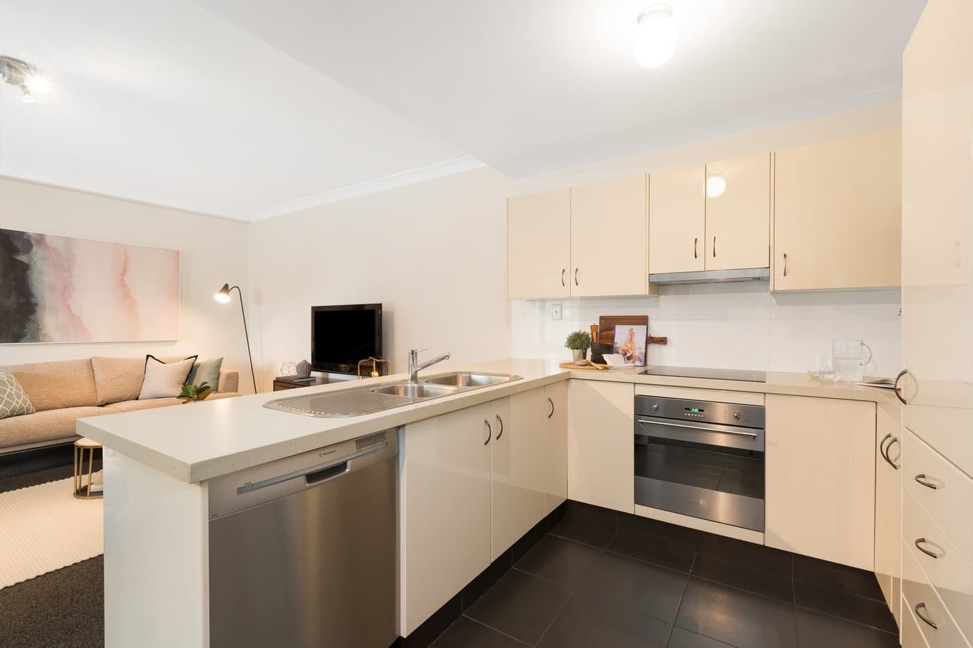 4/92 Allison Crescent, Menai - Thumbnail 2