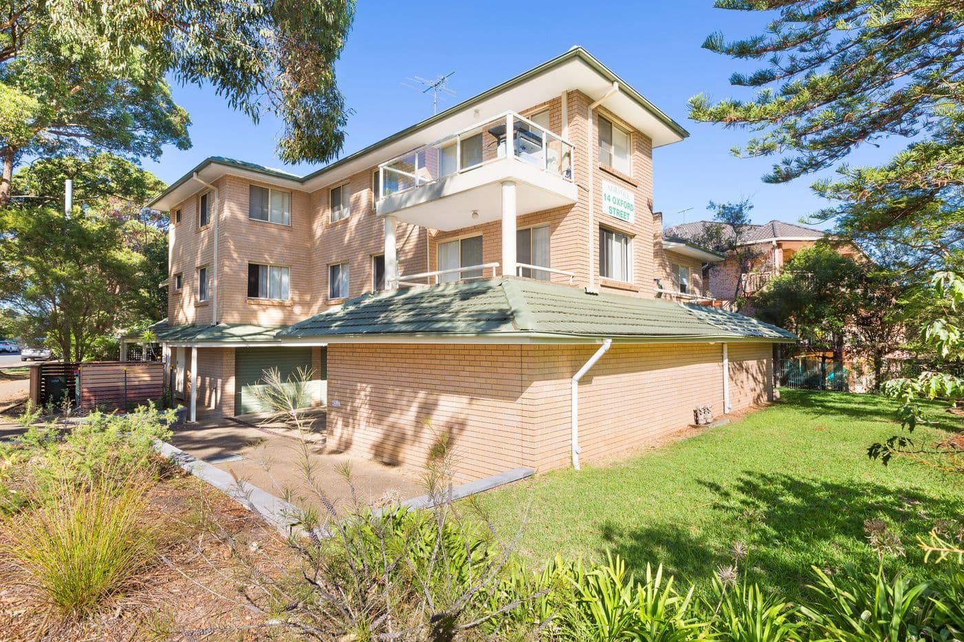 4/14 Oxford Street, Sutherland - Image 1
