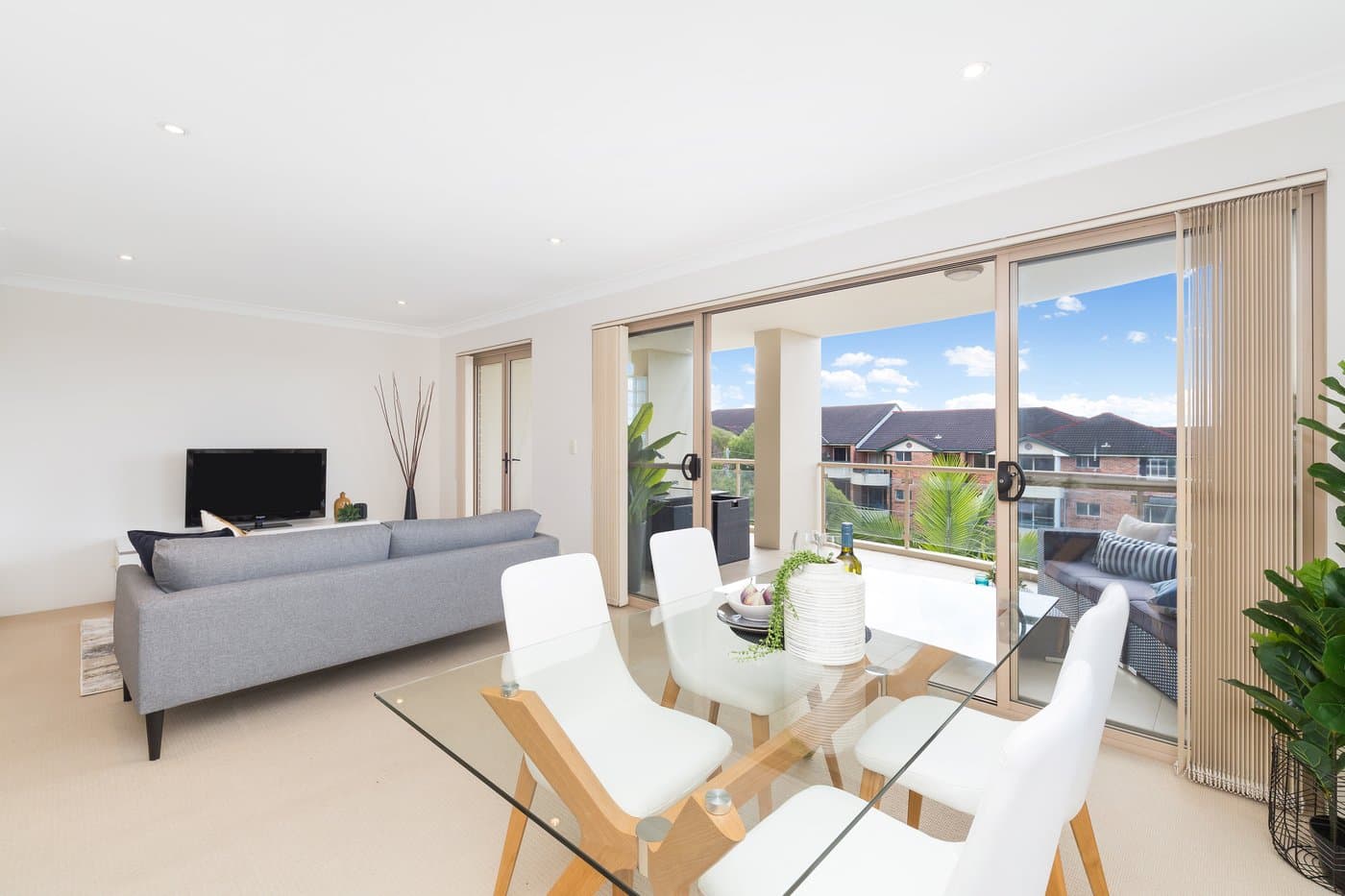 11/14-18 Mansfield Avenue, Caringbah - Thumbnail 3