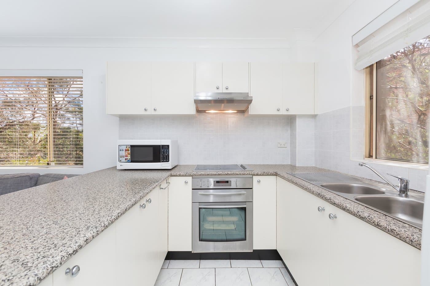 21/381-389 Kingsway, Caringbah - Thumbnail 3
