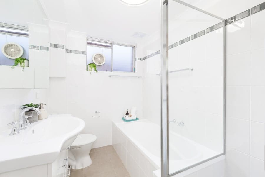 2/10-12 Curtis Street, Caringbah - Thumbnail 2