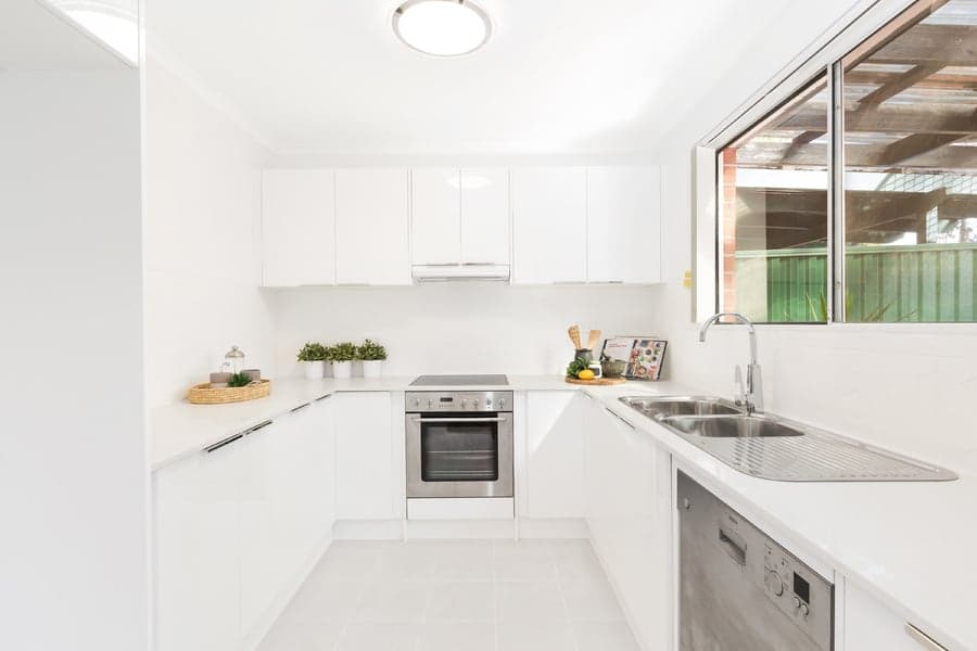 64/3 Ramu Close, Sylvania Waters - Thumbnail 2