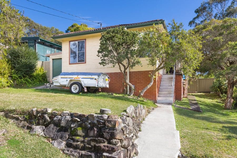 13 Boundary Road, Heathcote - Thumbnail 2