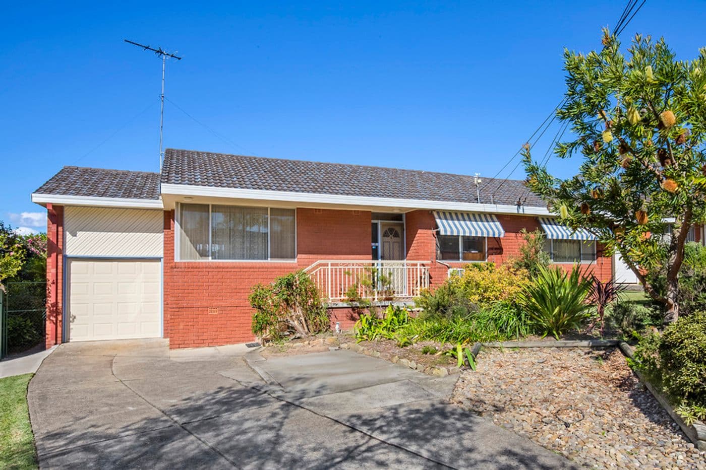 6 Monomeeth Place, Miranda - Image 1