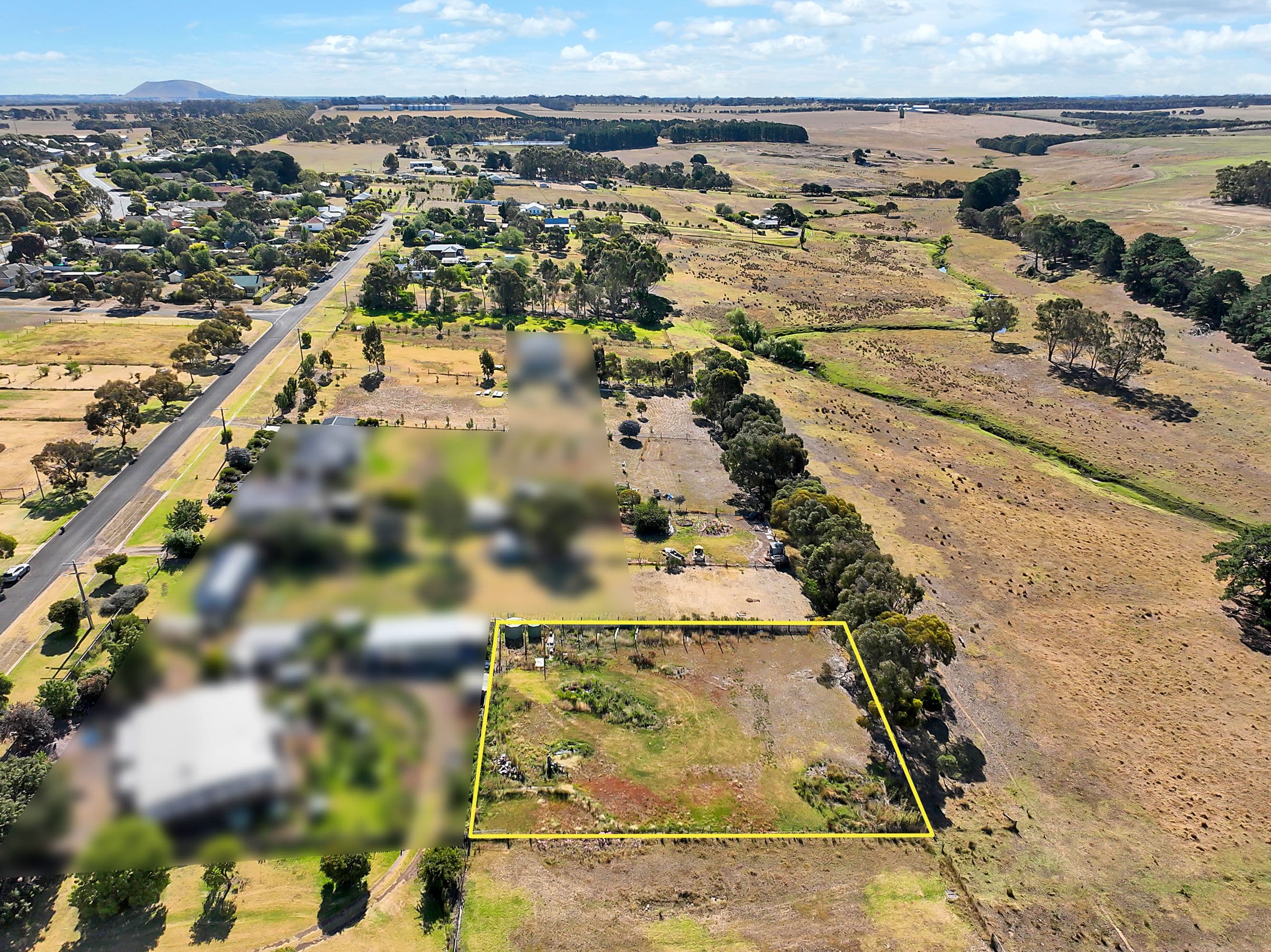 22 Gray Street, Lismore VIC 3324, Lismore - Thumbnail 2