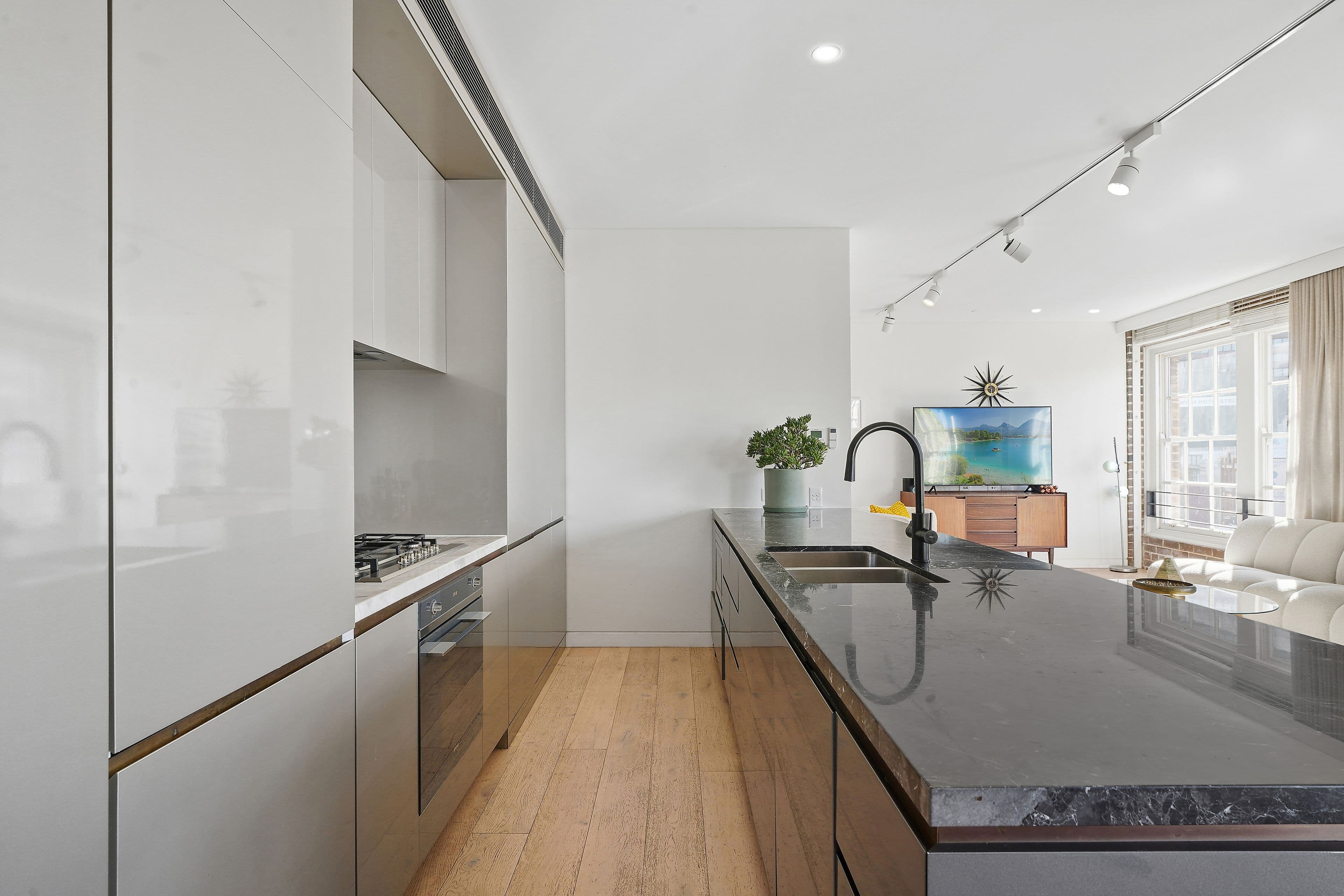 705/46 Wentworth Avenue, Surry Hills NSW 2010, Surry Hills - Thumbnail 3