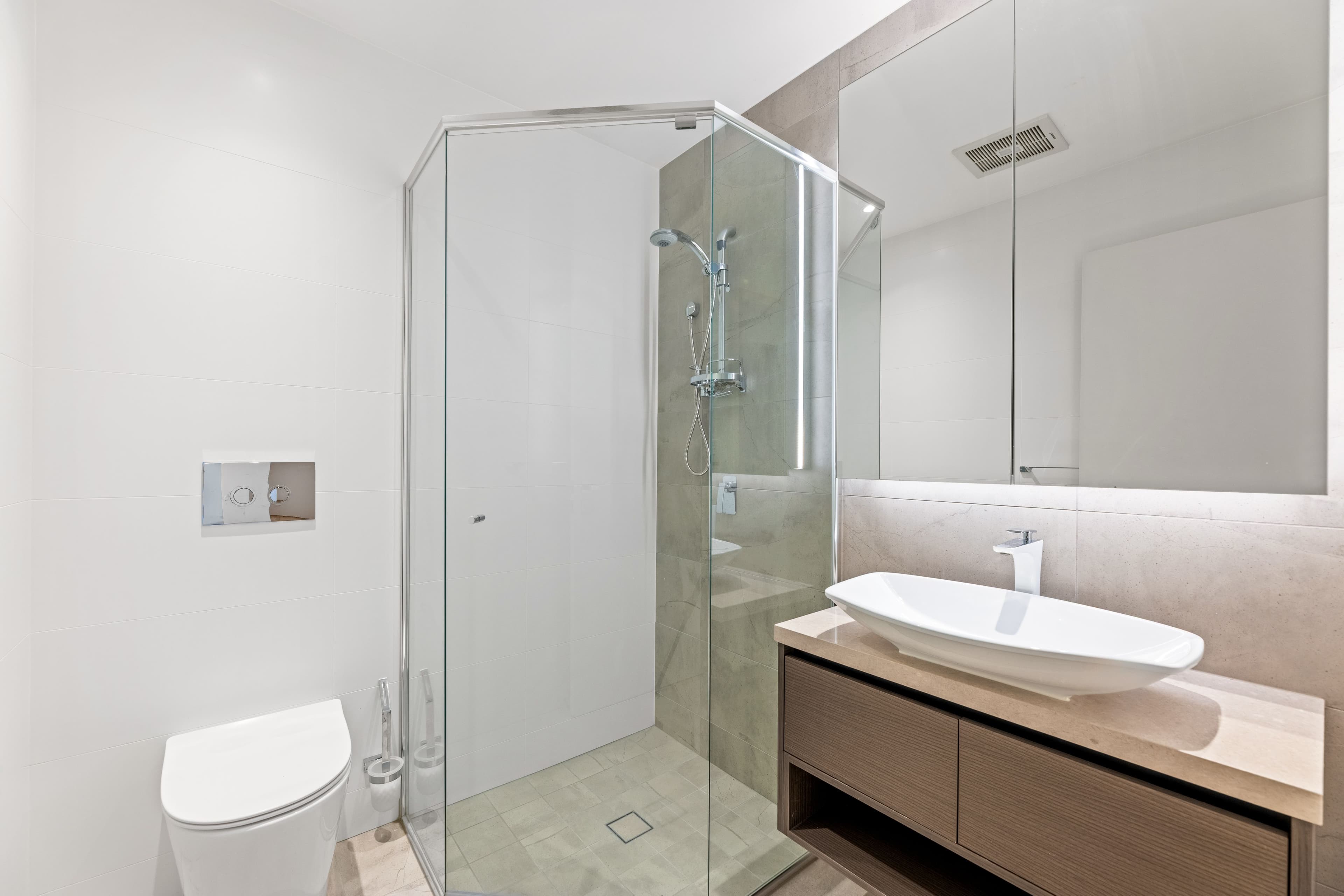 202/66 Glencoe Street, Sutherland NSW 2232, Sutherland - Thumbnail 5